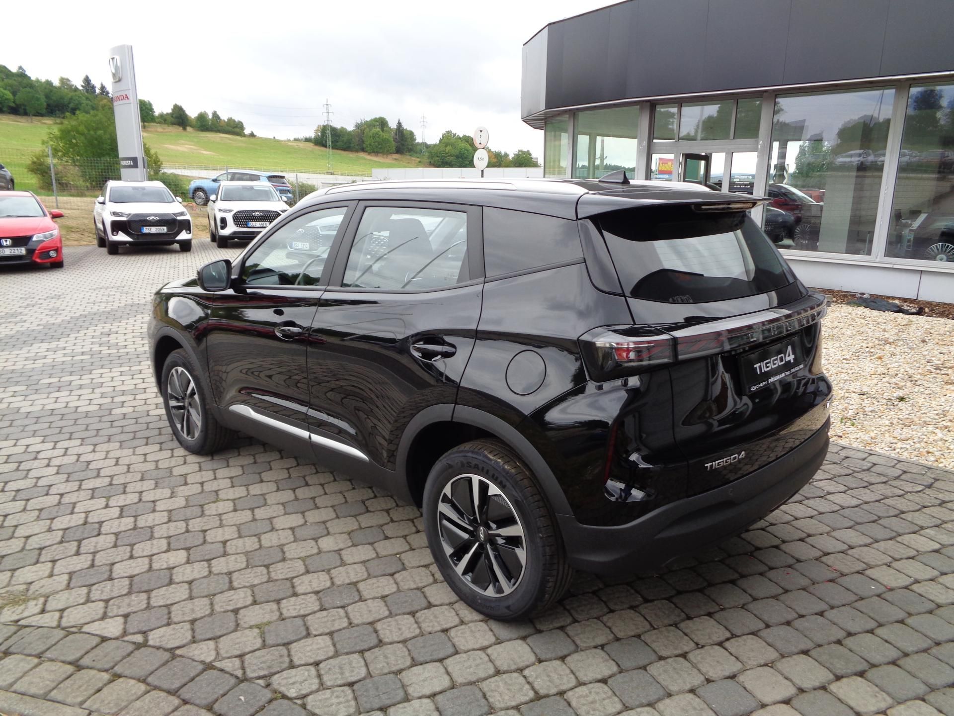 Chery Tiggo 4 HEV, 1,5 HEV Comfort Limit nabídka! - fotka 6