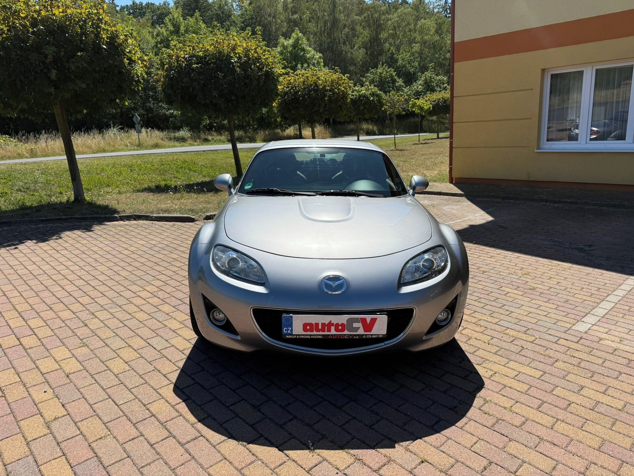 Mazda MX-5, 1.8 16V 93kW Roadster Coupé - fotka 4