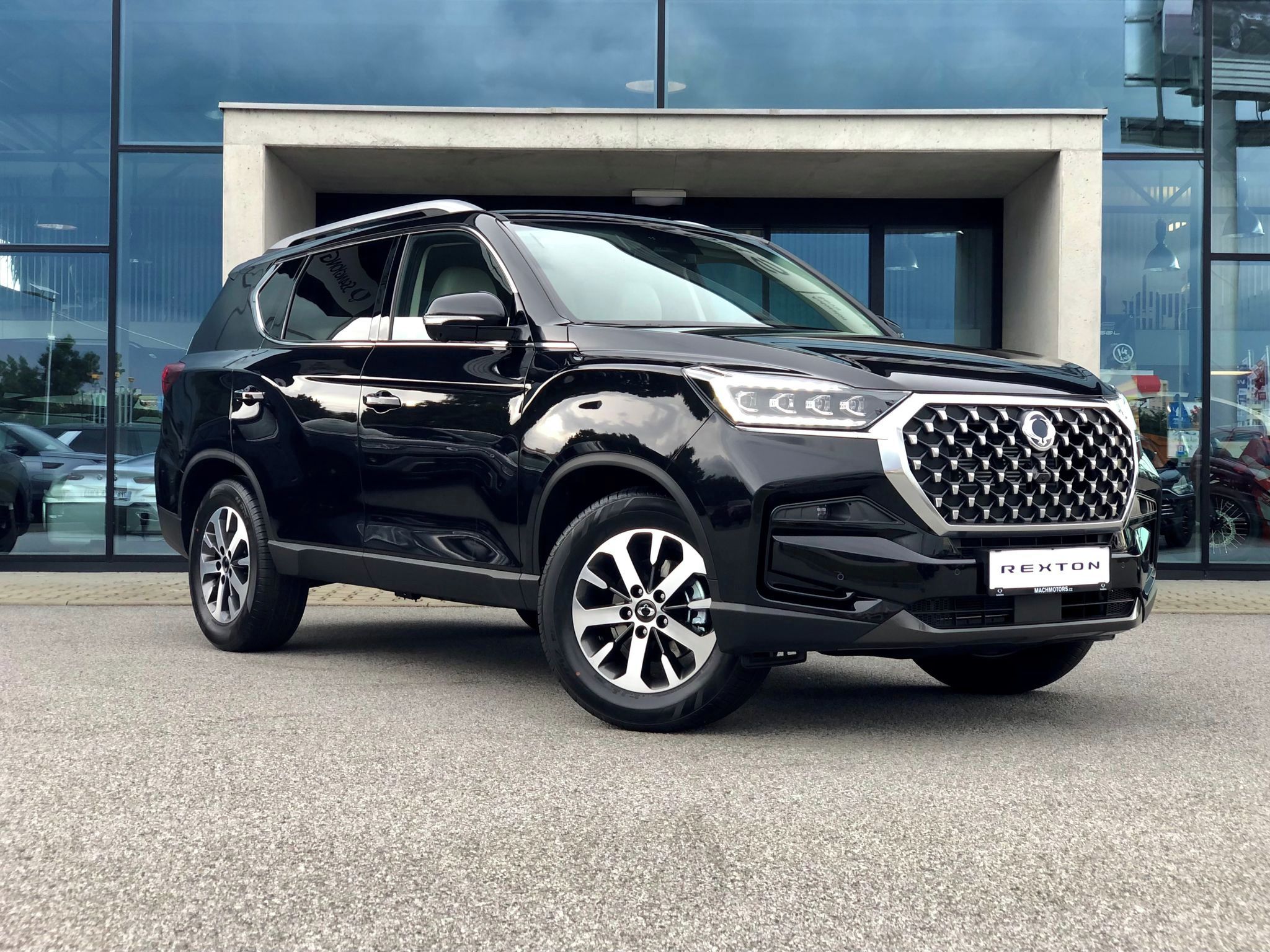 KGM Rexton, Premium AWD A8 - fotka 3