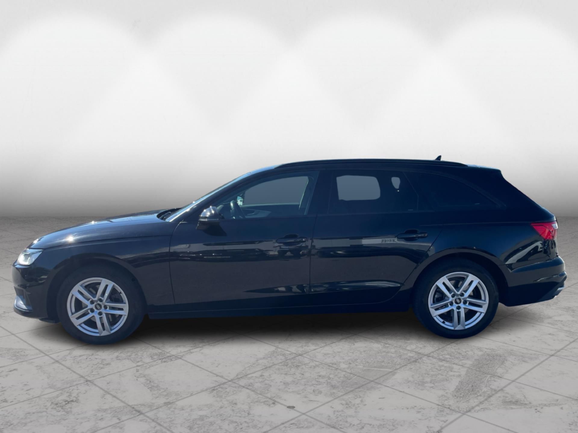 Audi A4, Avant 35 TDi - fotka 3
