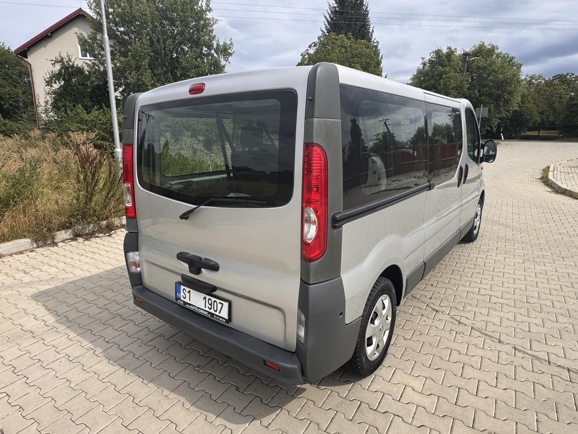 Opel Vivaro, 2.0CDTI 84Kw L2 - 9.Mist - fotka 4