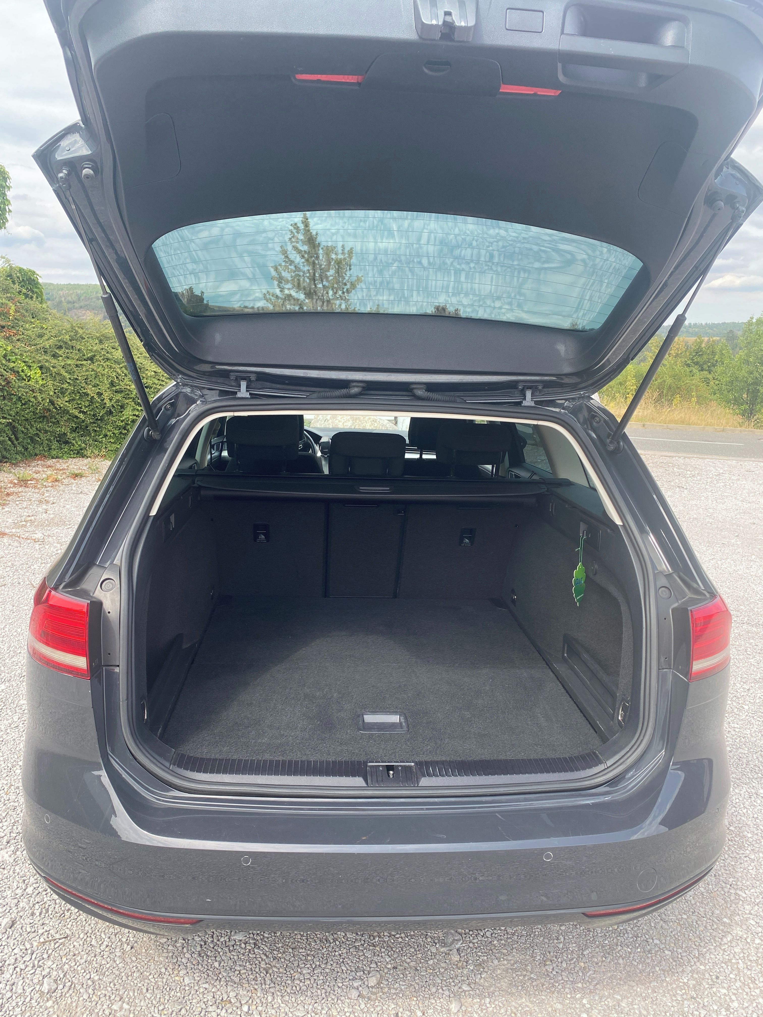 Volkswagen Passat, VW Passat Variant 2.0 TDI 110 - fotka 6