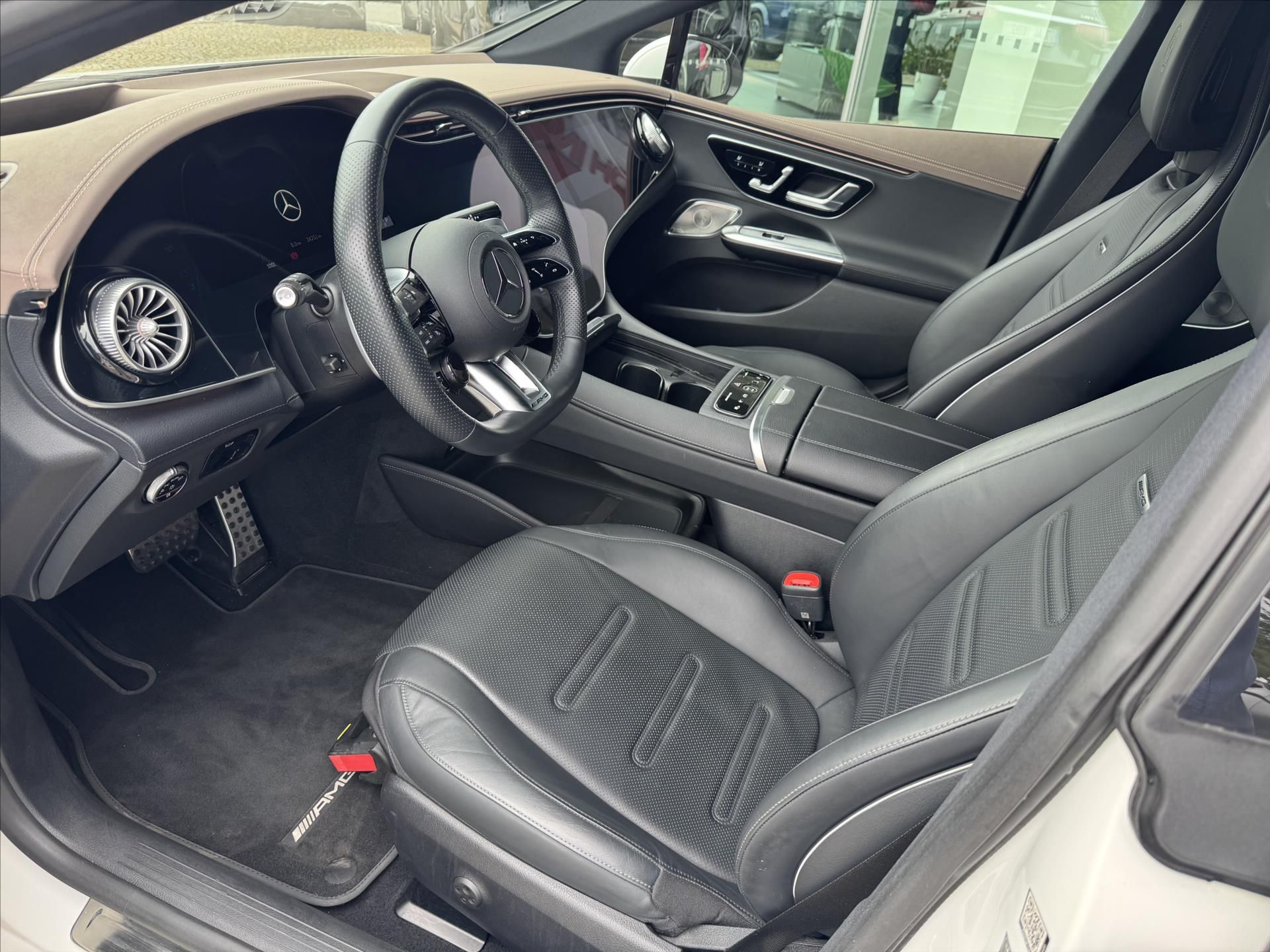 Mercedes-Benz EQE, EQE 53 AMG 4M - fotka 6