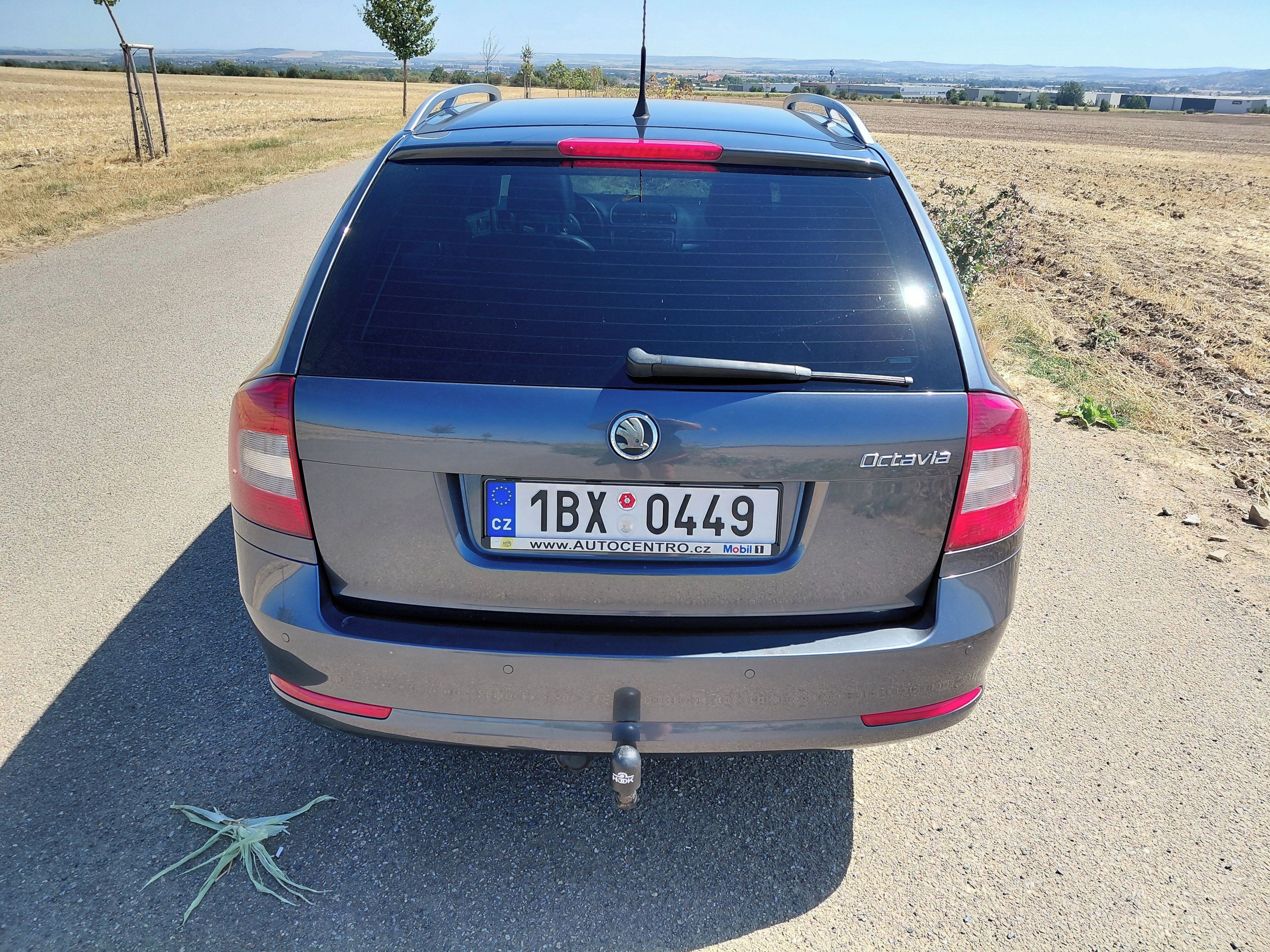 Škoda Octavia - fotka 6