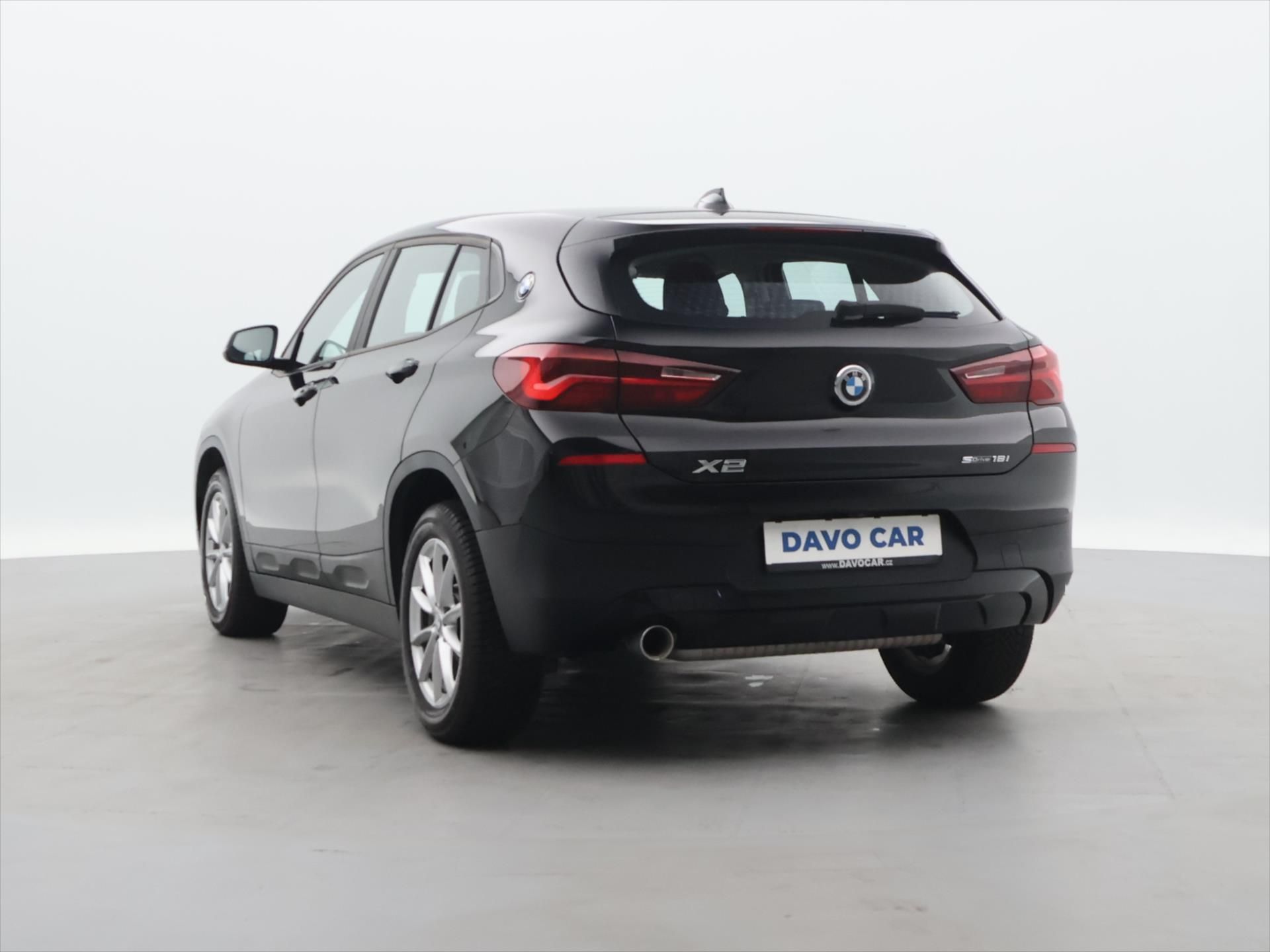 BMW X2, 1,5 18i 100kW sDrive CZ - fotka 5