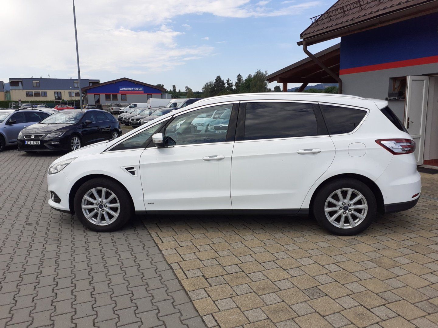 Ford S-MAX, 2.0 TDCi 4x4 Titanium + - fotka 6