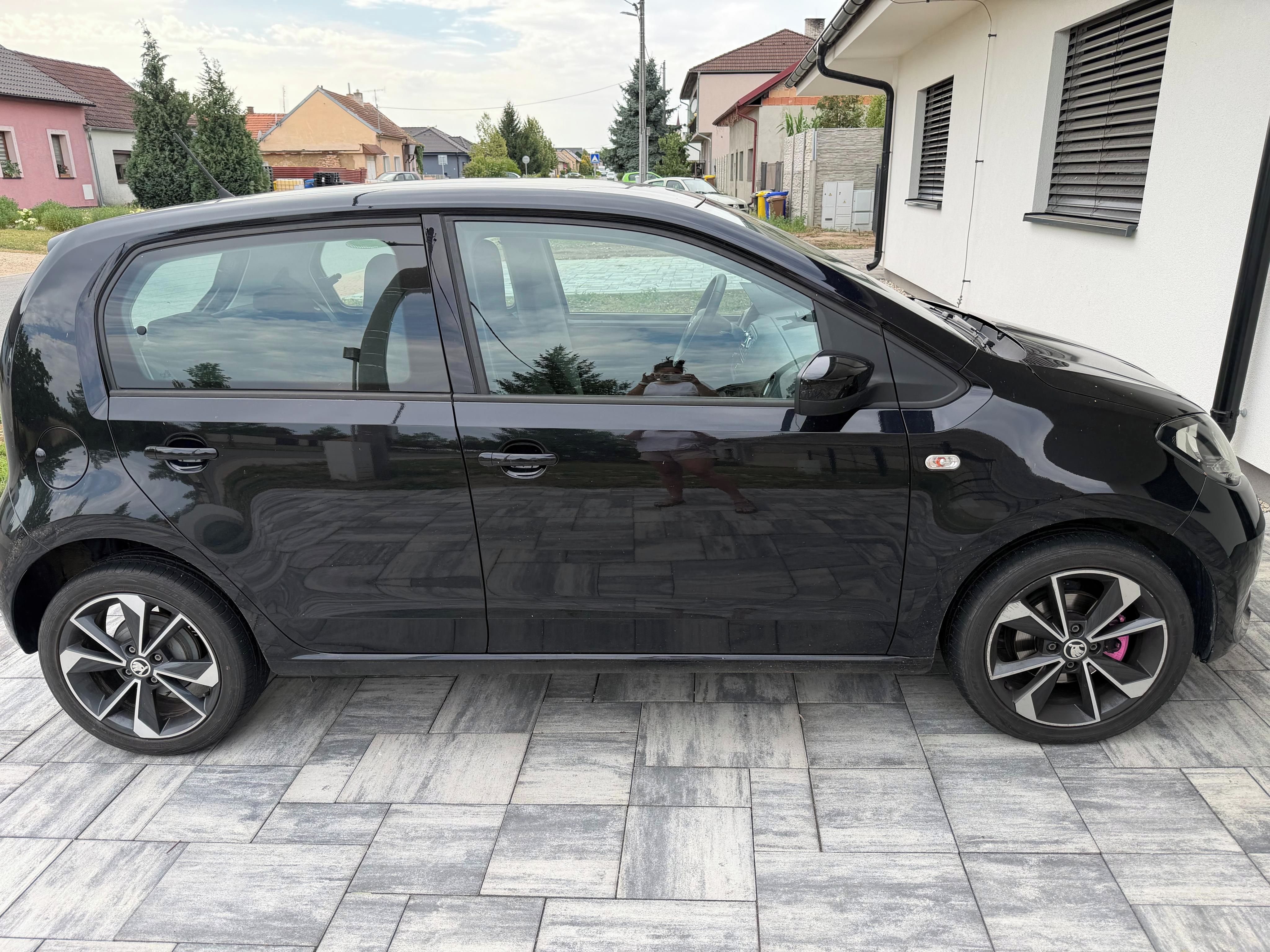 Škoda Citigo, 1,0, 44KW - fotka 2