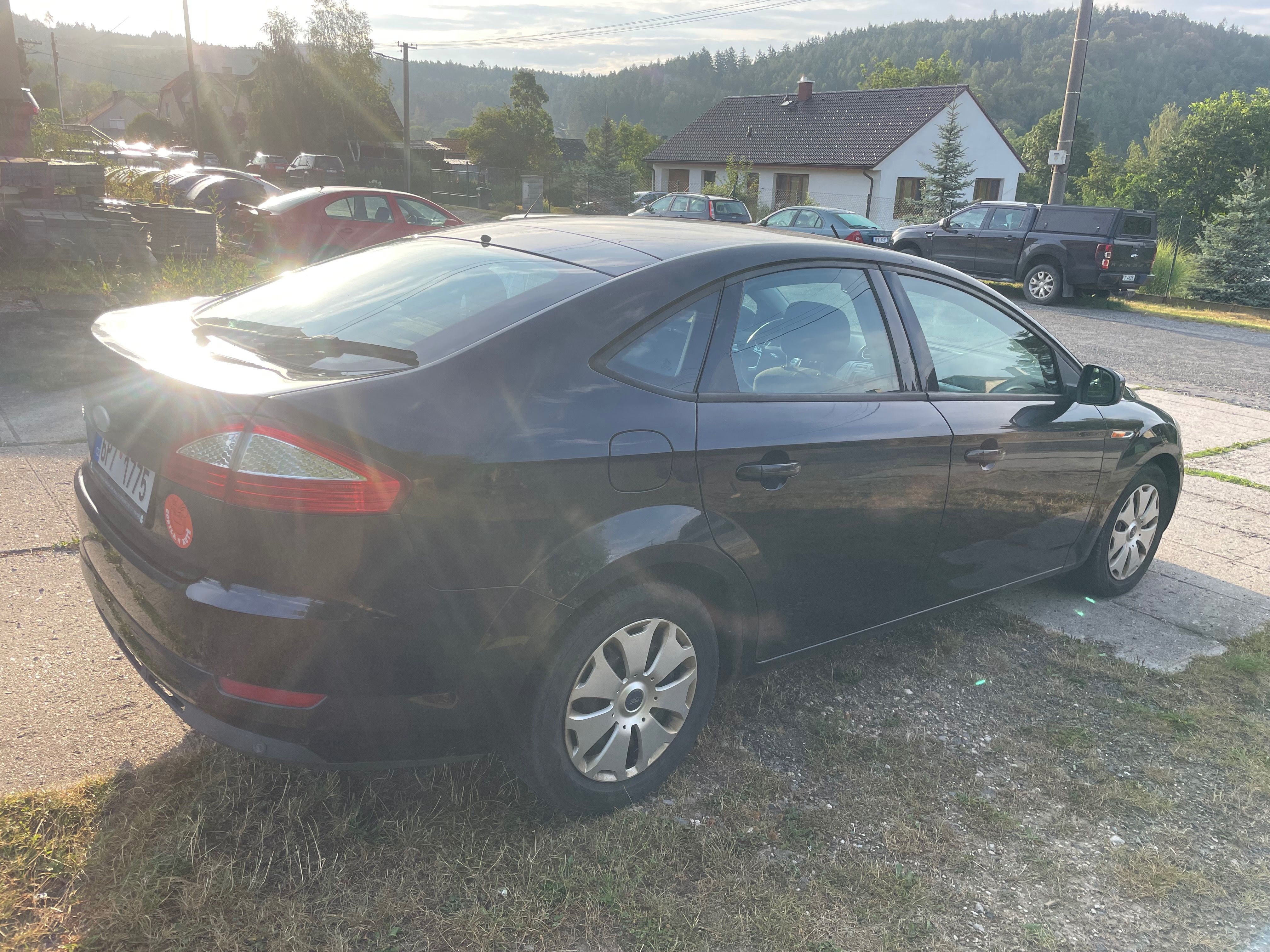 Ford Mondeo, 2,0 16v - fotka 4