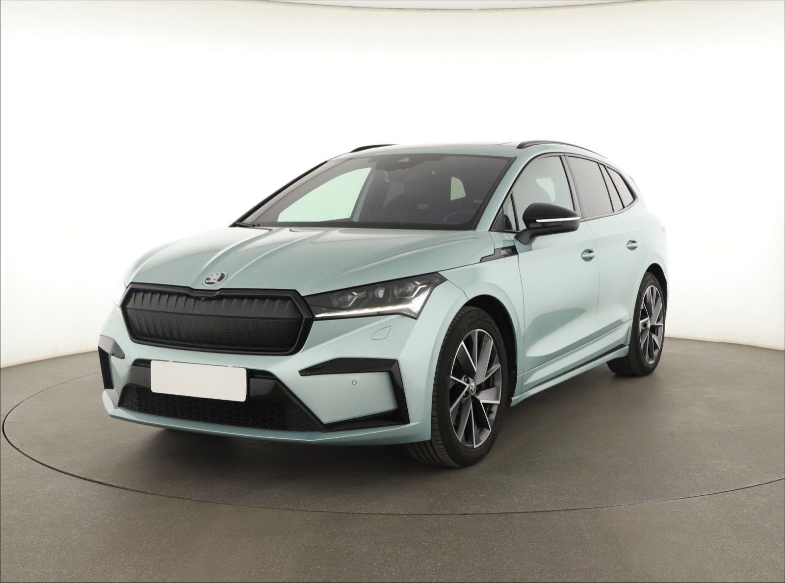 Škoda Enyaq iV, iV 80 (82 kWh), SoH 80% - fotka 3