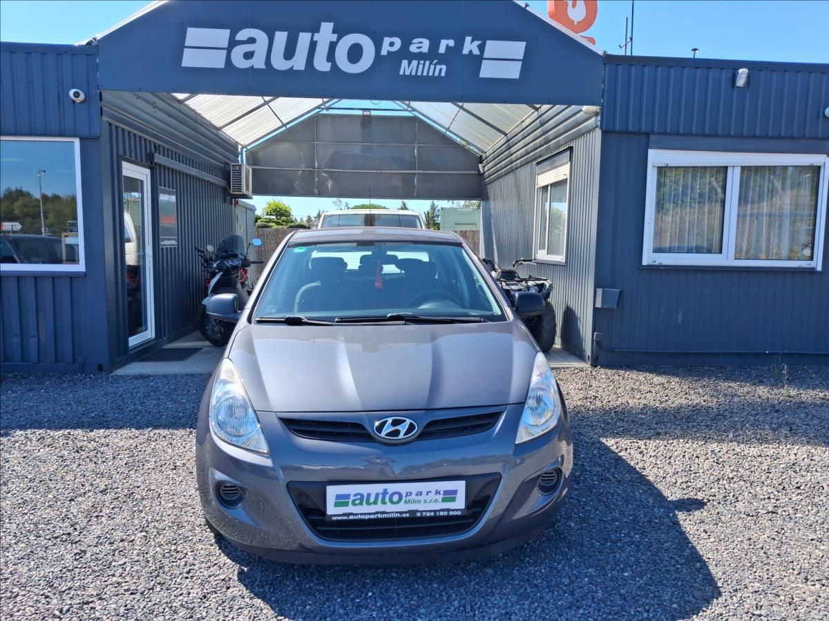 Hyundai i20, 1,4 1.4i, automat,po servisu - fotka 2