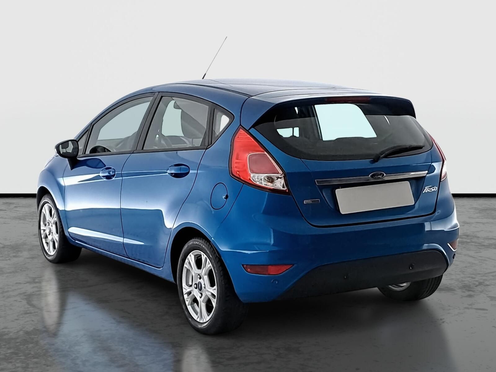 Ford Fiesta, 1.0 i, Automatická klima - fotka 4