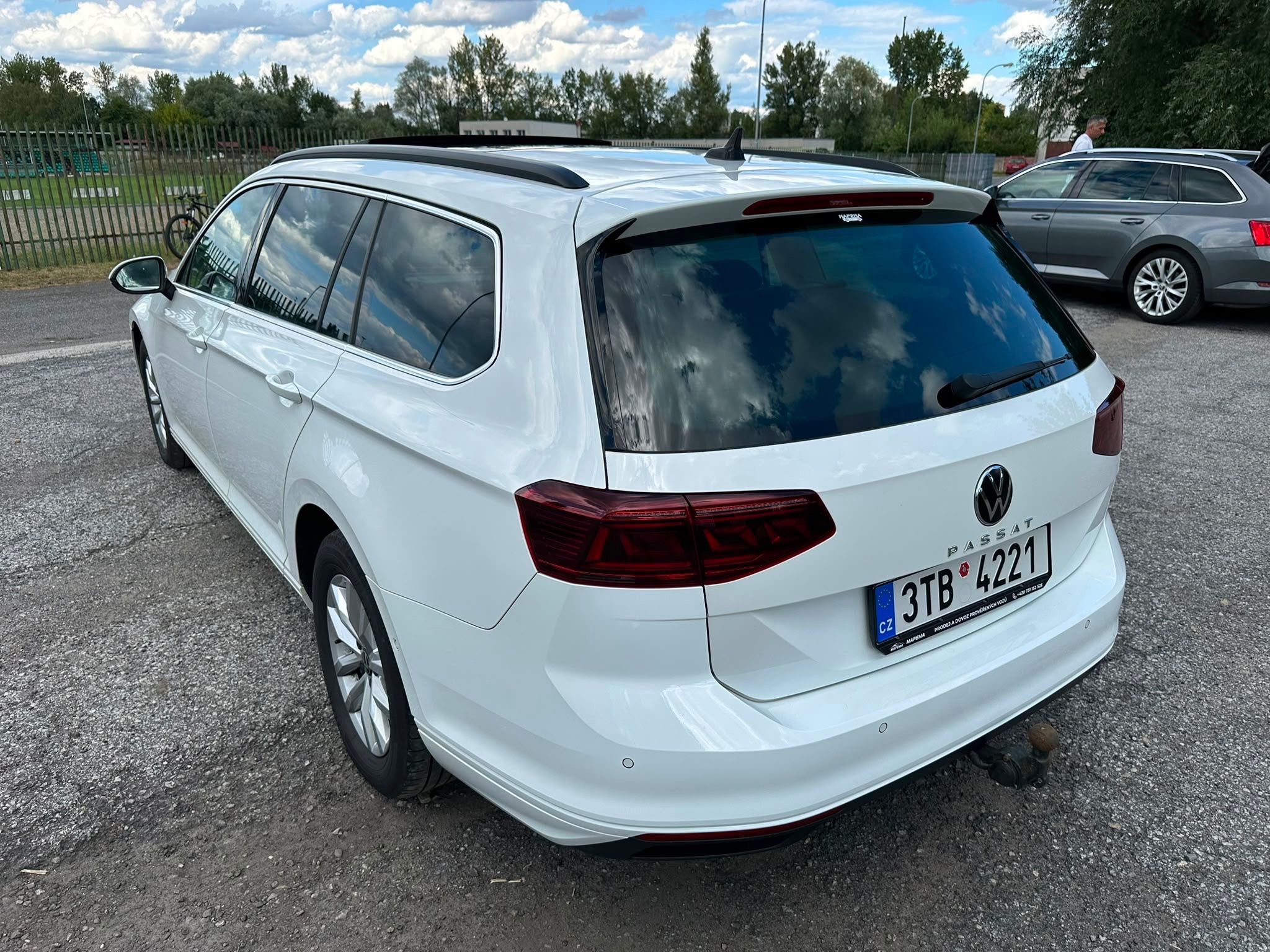 Volkswagen Passat, Volkswagen Passat kombi 2.0TDI - fotka 2