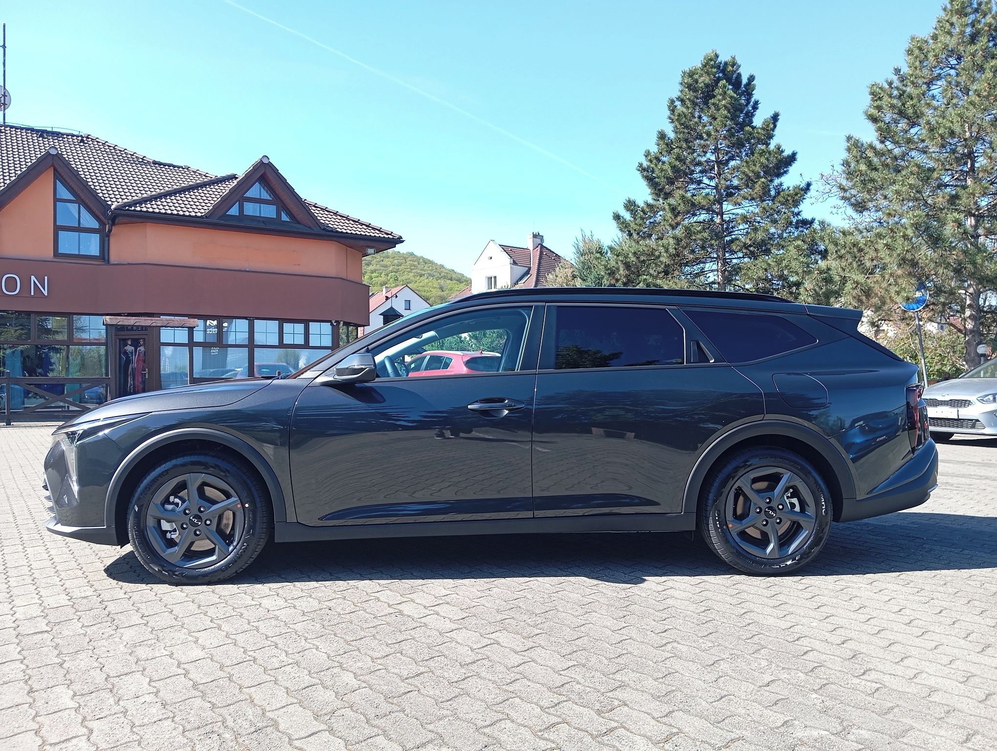 Kia K4, SW 1.6 T-GDi 7DCT Exclusive - fotka 6