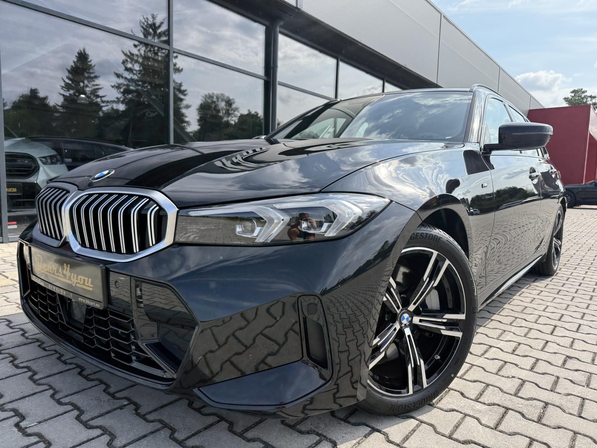 BMW Řada 3, 330i XDRIVE 180kW M-PAKET TOP!