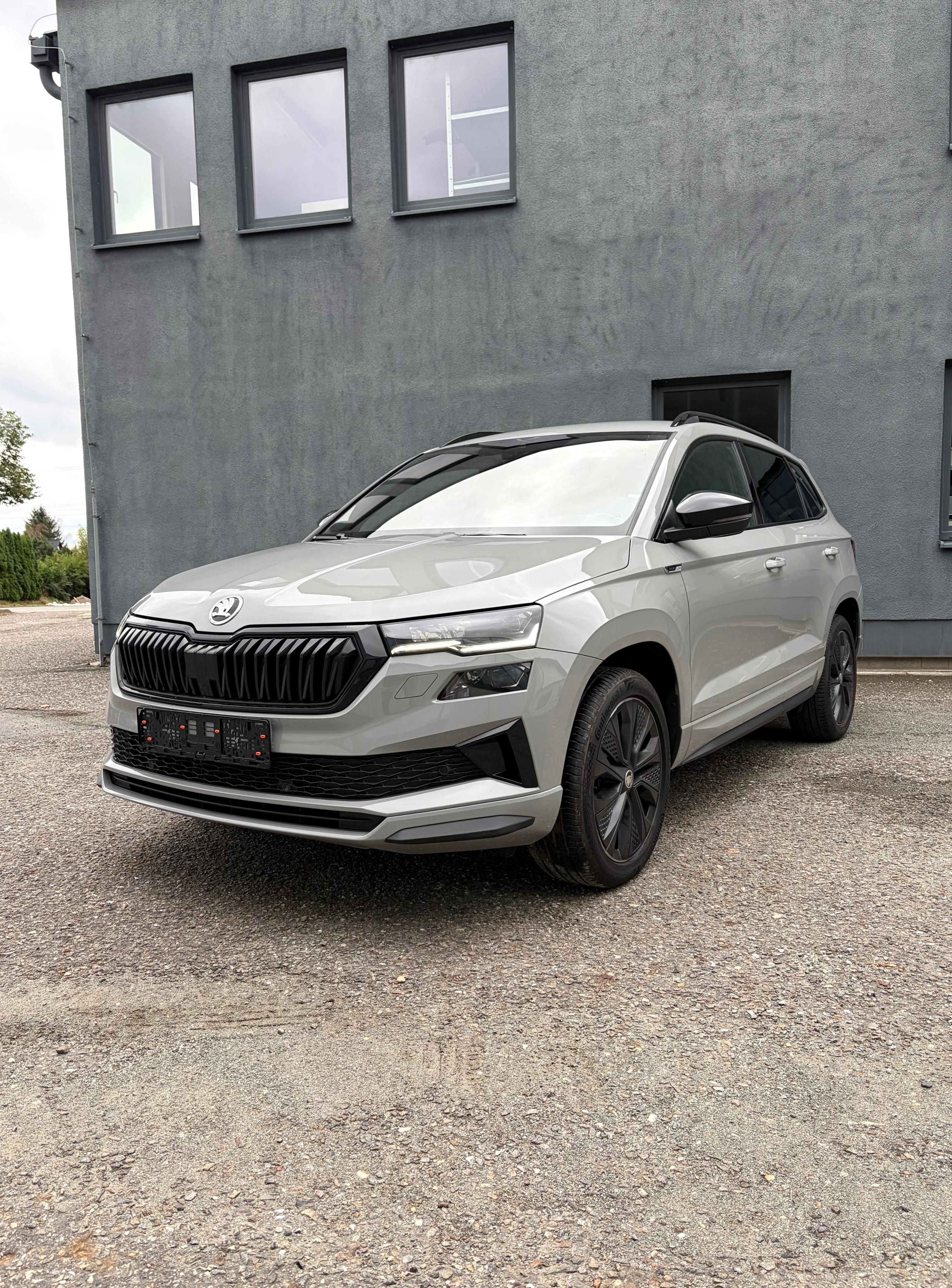 Škoda Karoq, 1.5TSI 110kw SPORTLINE WEBASTO - fotka 2