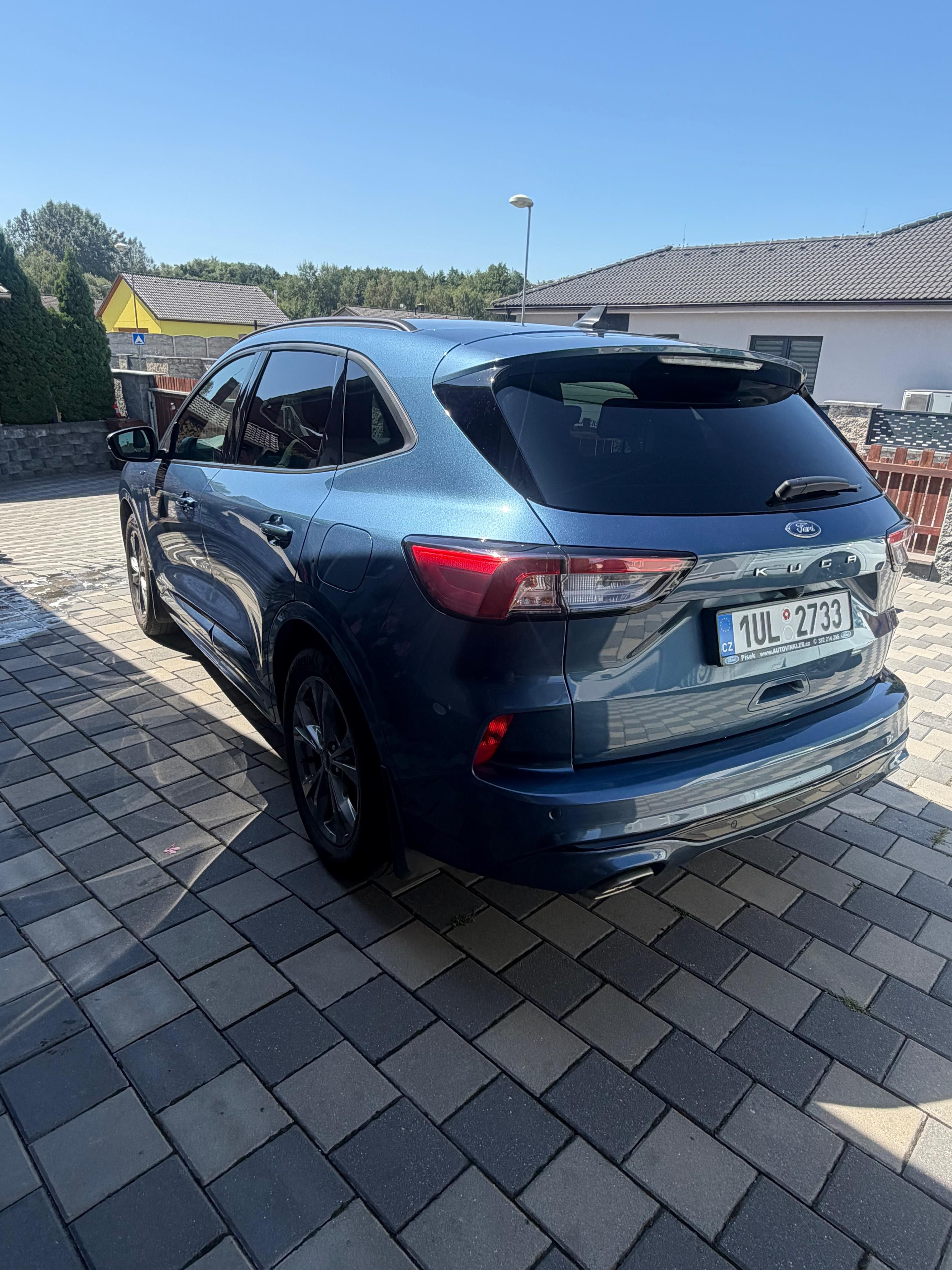 Ford Kuga, 5D ST-LINE X 1.5 EcoBoost 110 - fotka 3