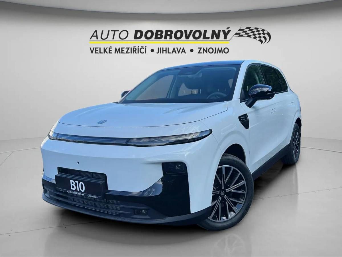 Leapmotor B10, Design hybrid EV baterie 18,8k