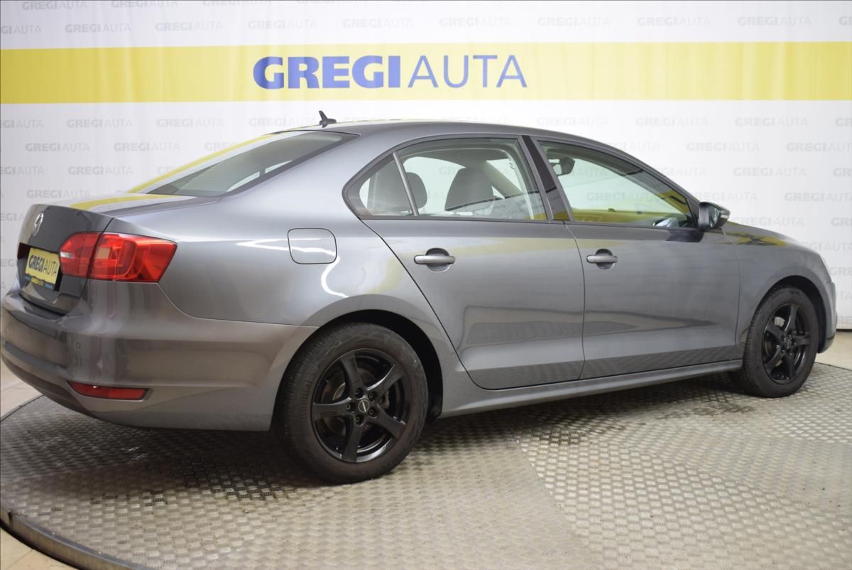 Volkswagen Jetta, 1,2 TSi PR.SERVIS,TOP STAV - fotka 5