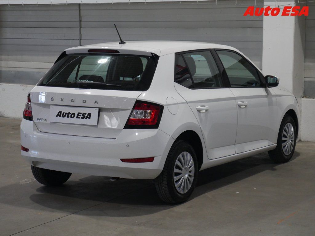 Škoda Fabia, 1.0i,2.maj,ČR,AC - fotka 4