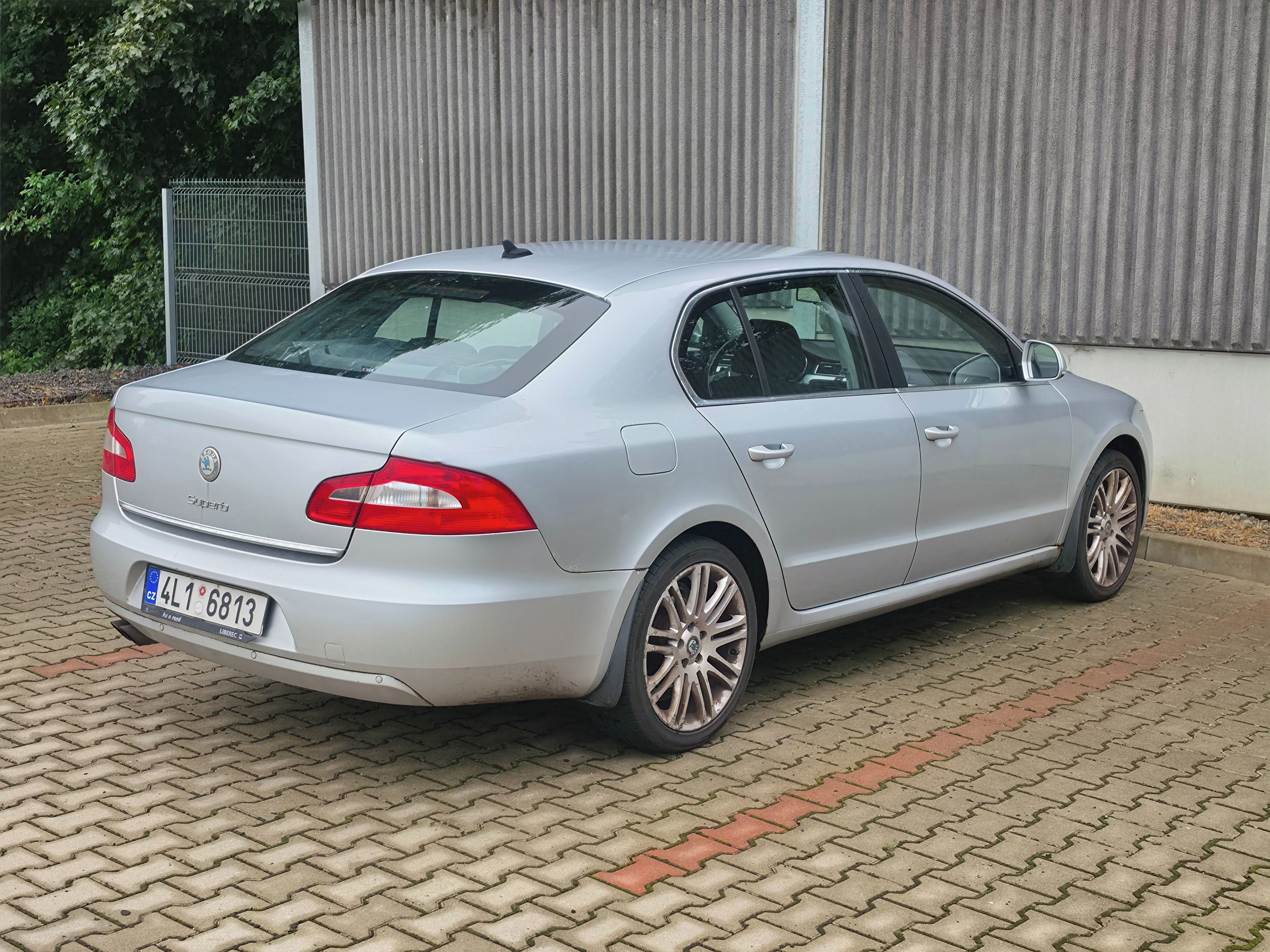 Škoda Superb, Škoda Superb II Sedan, 2.0 TDI - fotka 2