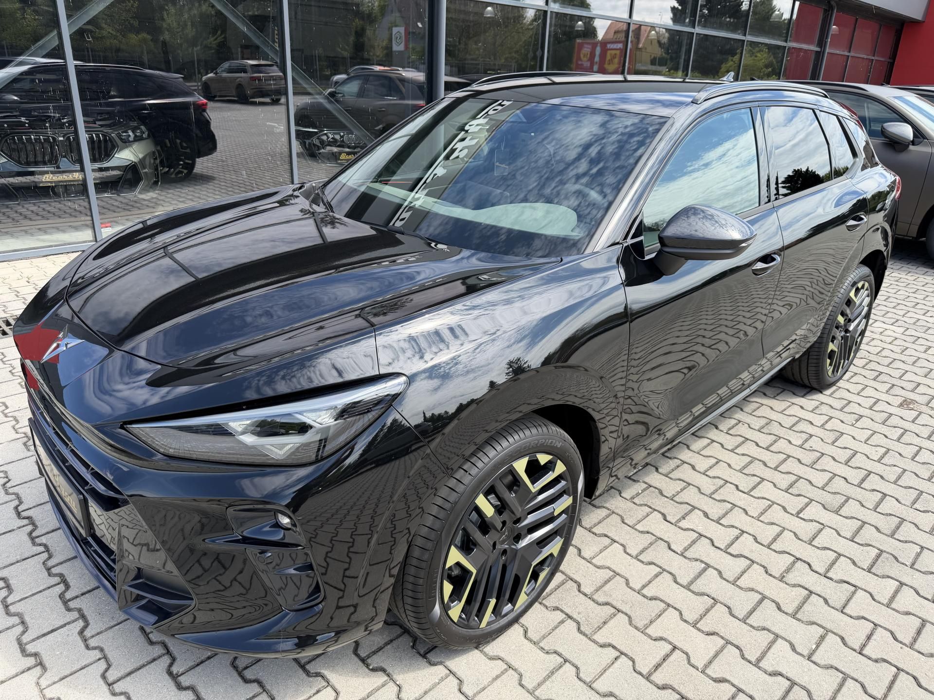 Cupra Terramar, 2.0TSI 150kW 4WD TRIBE NT R20! - fotka 3