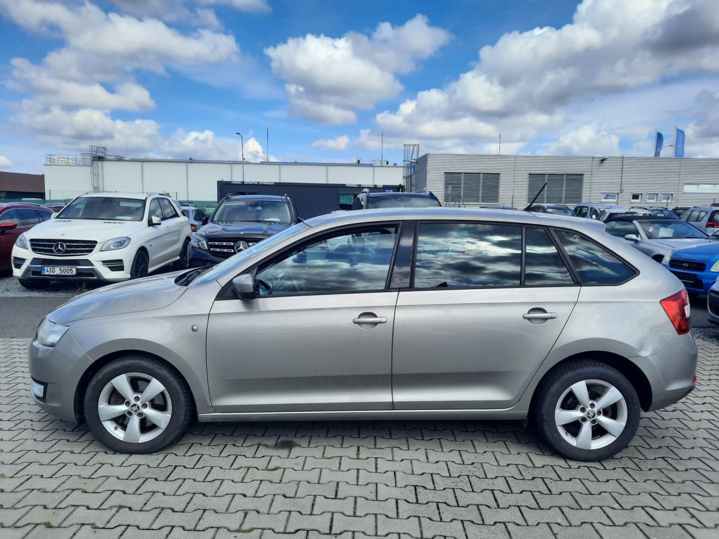 Škoda Rapid, 1.6TDi 77kW*ČR*KLIMA*VYHŘ.SEDA - fotka 5