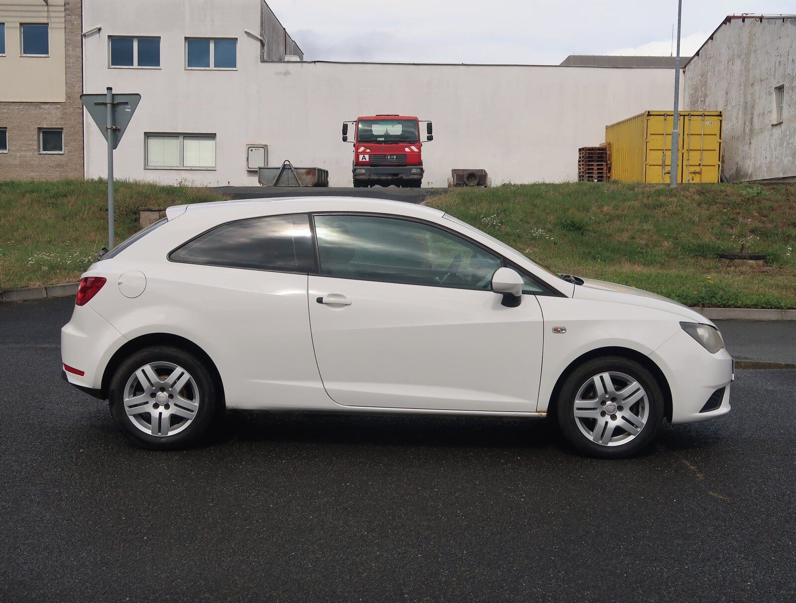 Seat Ibiza, 1.2 12V, v provozu - fotka 6