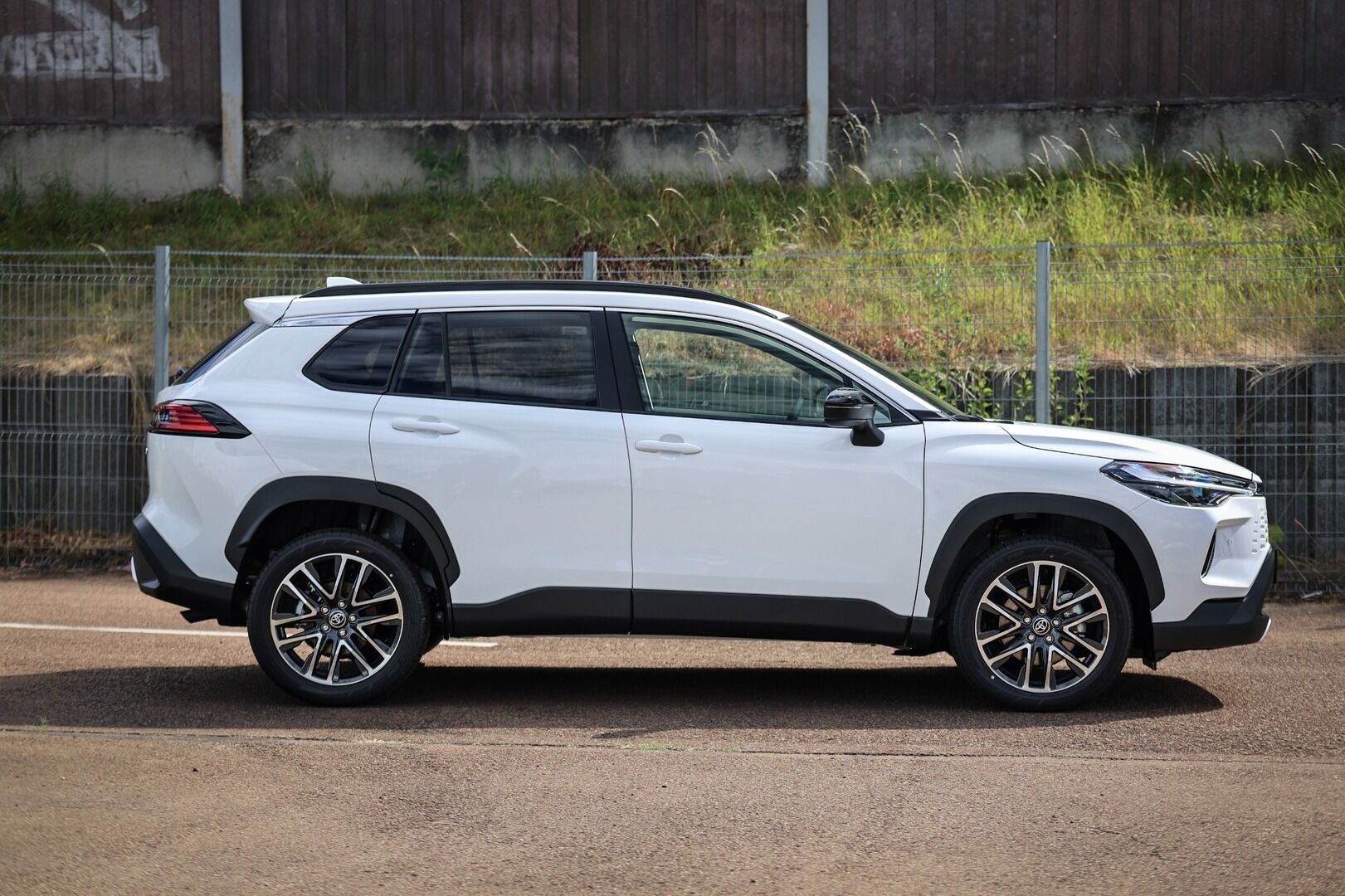 Toyota Corolla Cross, 1.8. STYLE SKLADOVÝ VŮZ - fotka 4