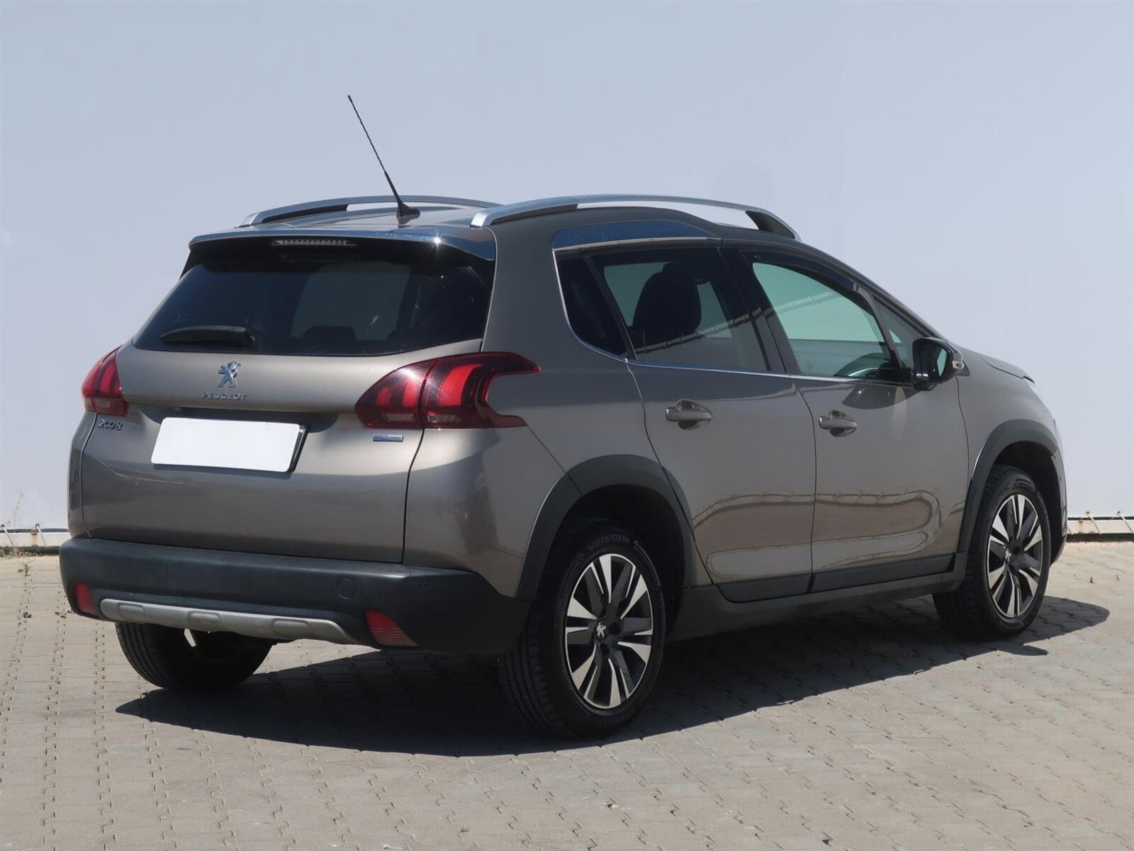 Peugeot 2008, 1.2 PureTech, Serv.kniha - fotka 5