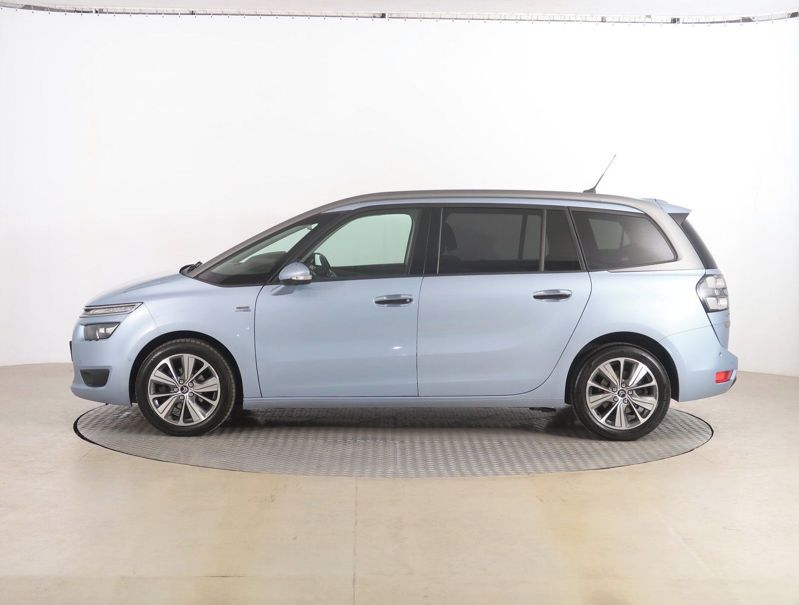 Citroën Grand C4 Picasso, 1.6 HDi, Automat, 7 míst - fotka 3