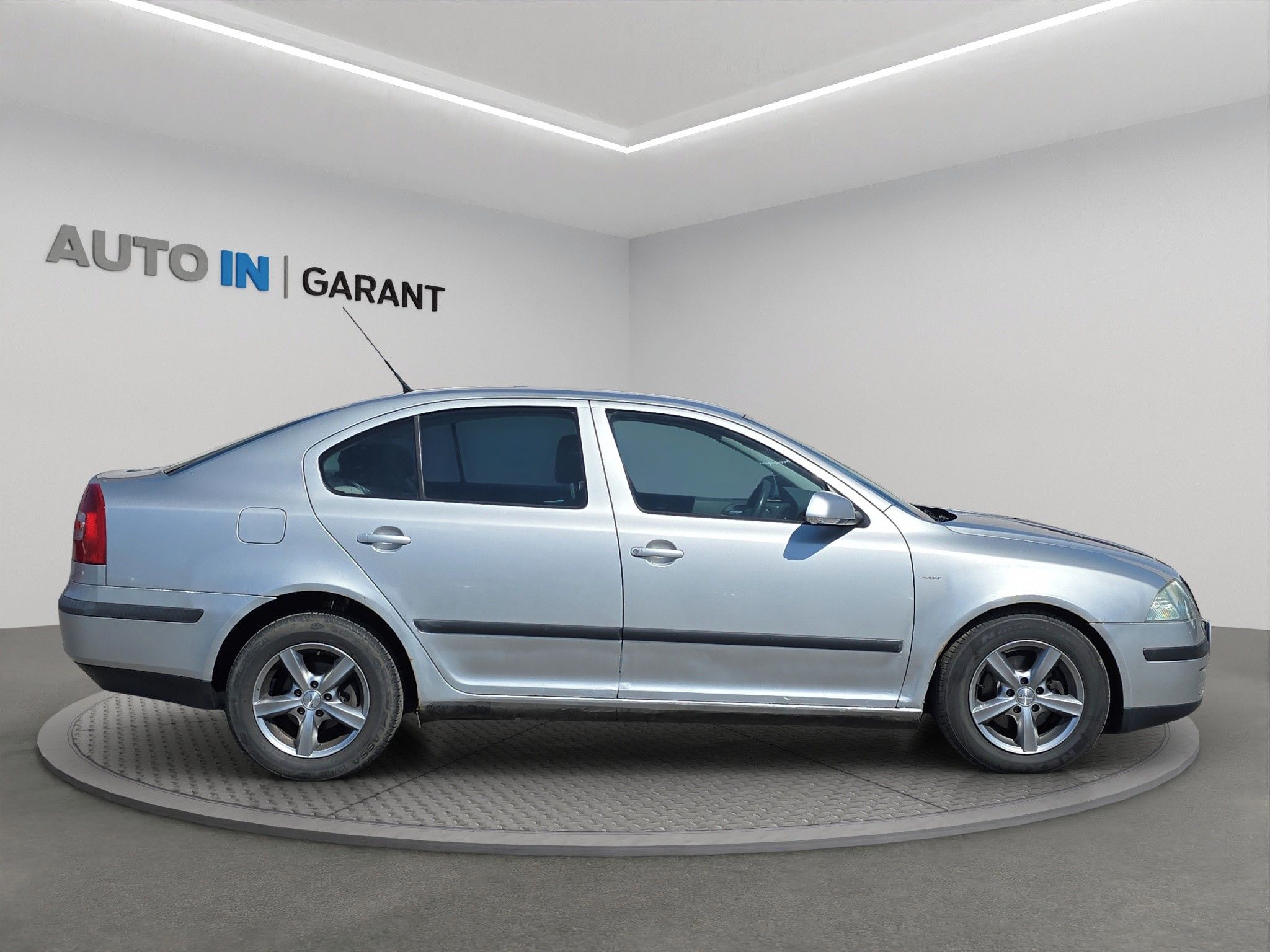 Škoda Octavia, 1.9 TDi 77kw, ČR - fotka 4