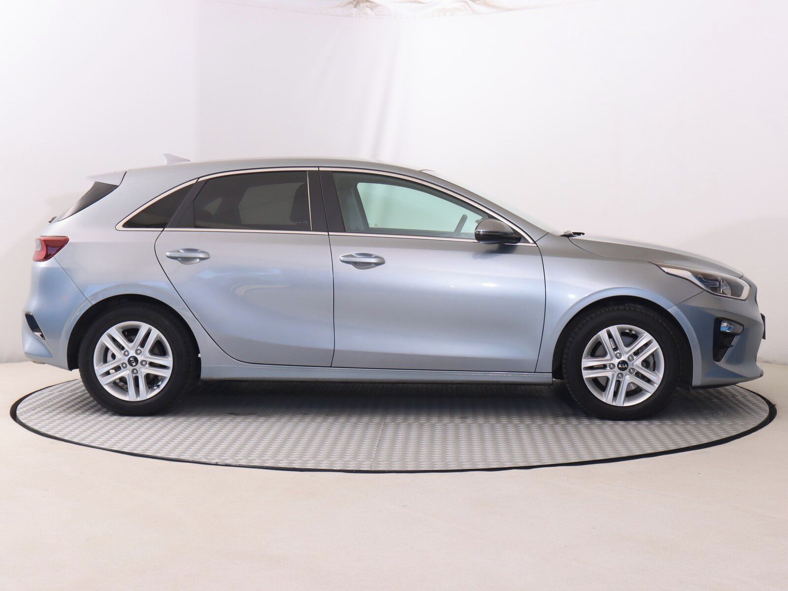 Kia Cee´d, 1.0 T-GDI - fotka 6