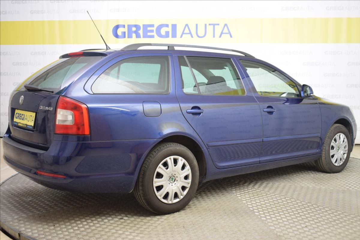 Škoda Octavia, 1,6 MPi 1.MAJITEL,PR.SERVIS - fotka 6