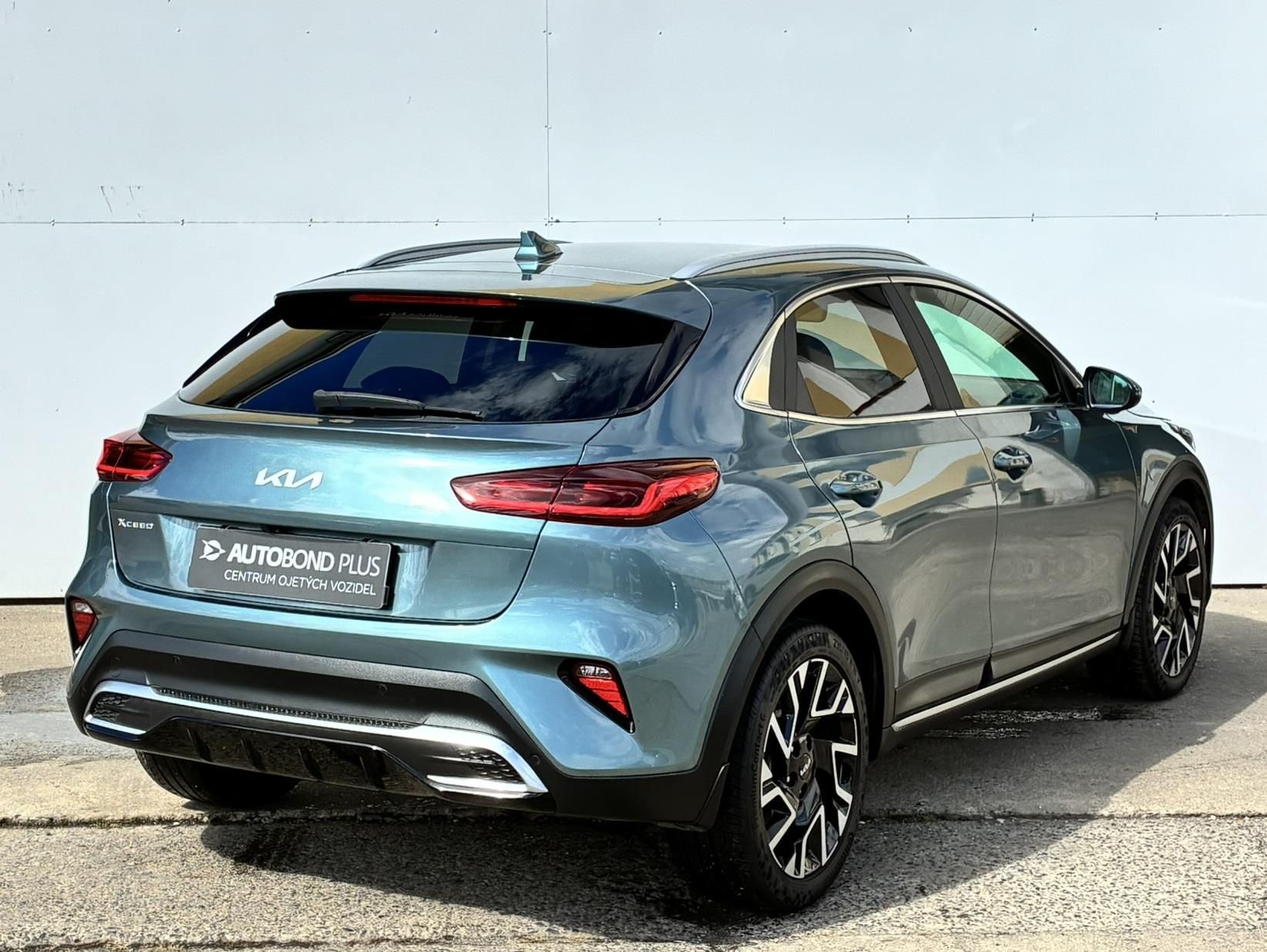 Kia XCee´d, 1.5 T-GDi 117kW Exclusive - fotka 2