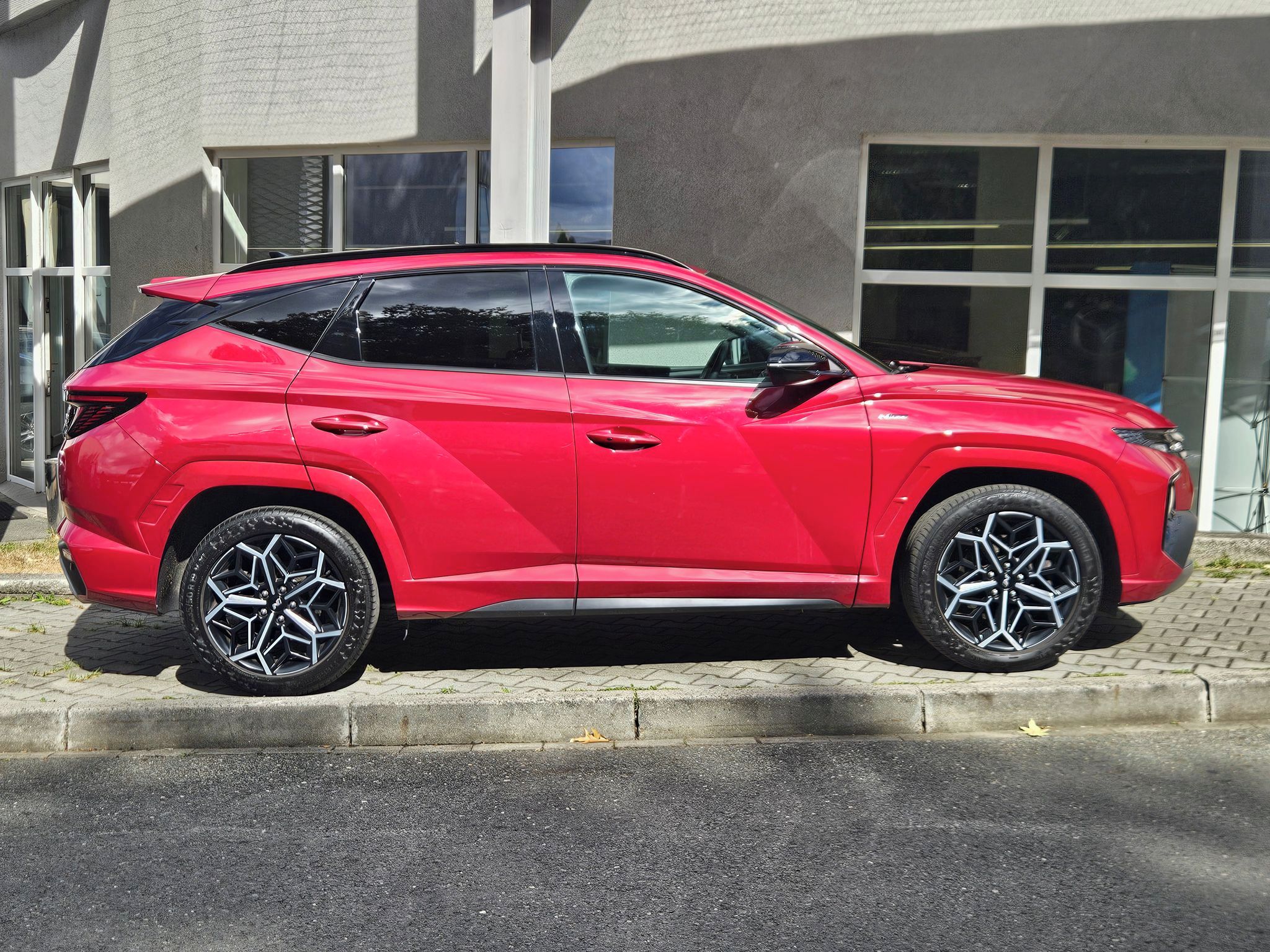 Hyundai Tucson, 1,6 T-GDi 110kW, N-Line Style - fotka 6