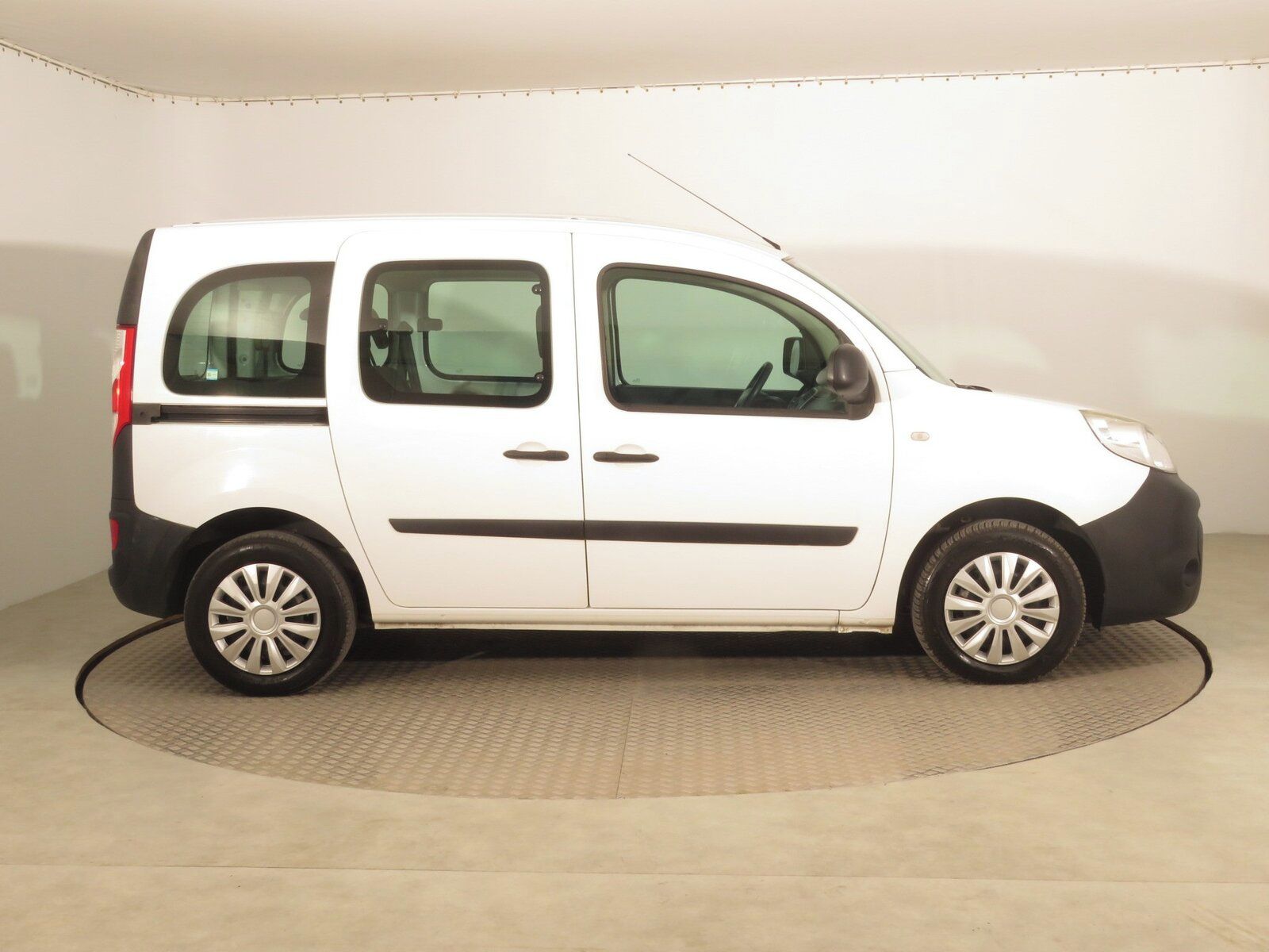 Renault Kangoo, 1.2 TCe, 5Míst, 1Maj - fotka 6