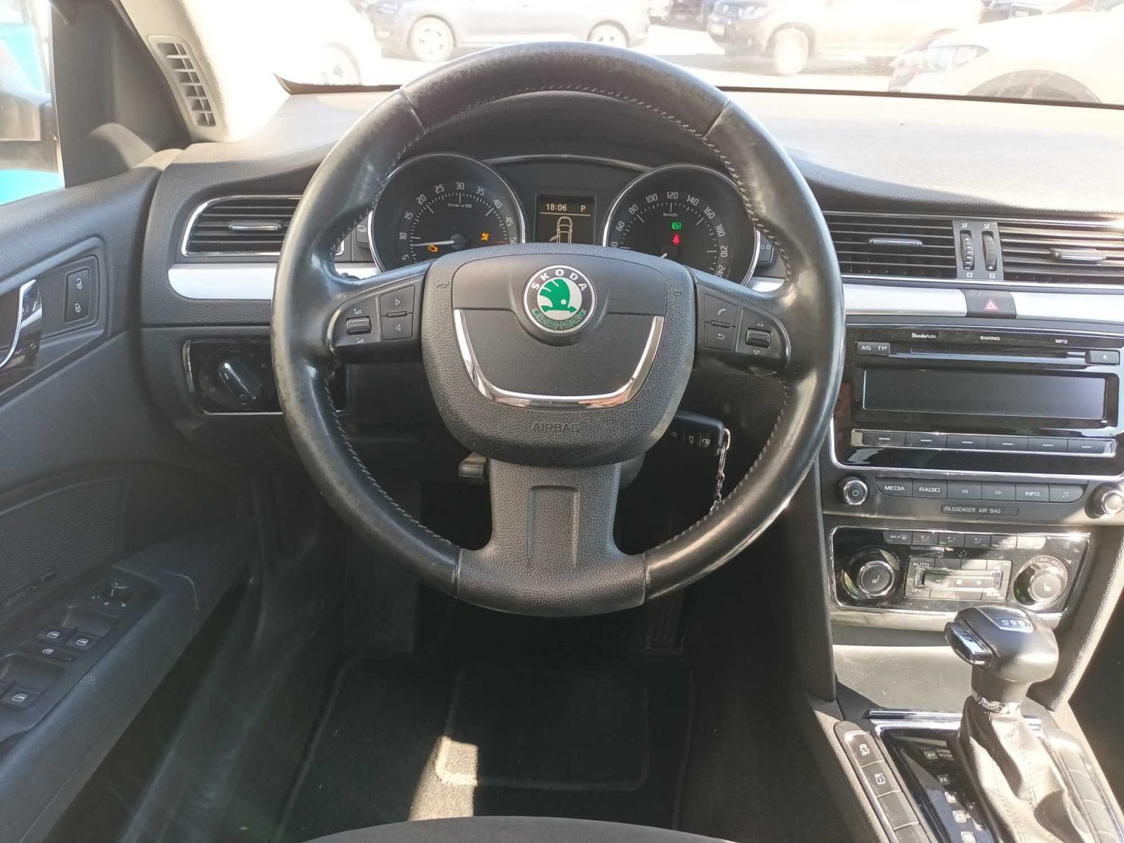Škoda Superb, 2.0 TDI, Ambition, Automat - fotka 3