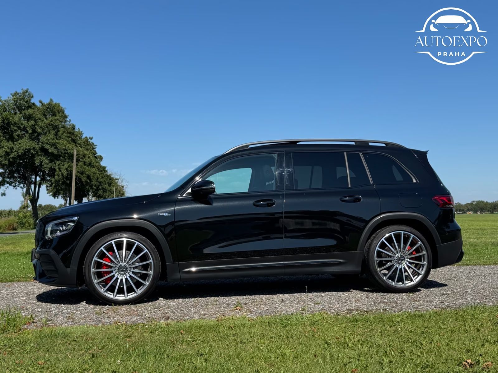 Mercedes-Benz GLB, 35 AMG 4Matic Night Paket - fotka 4