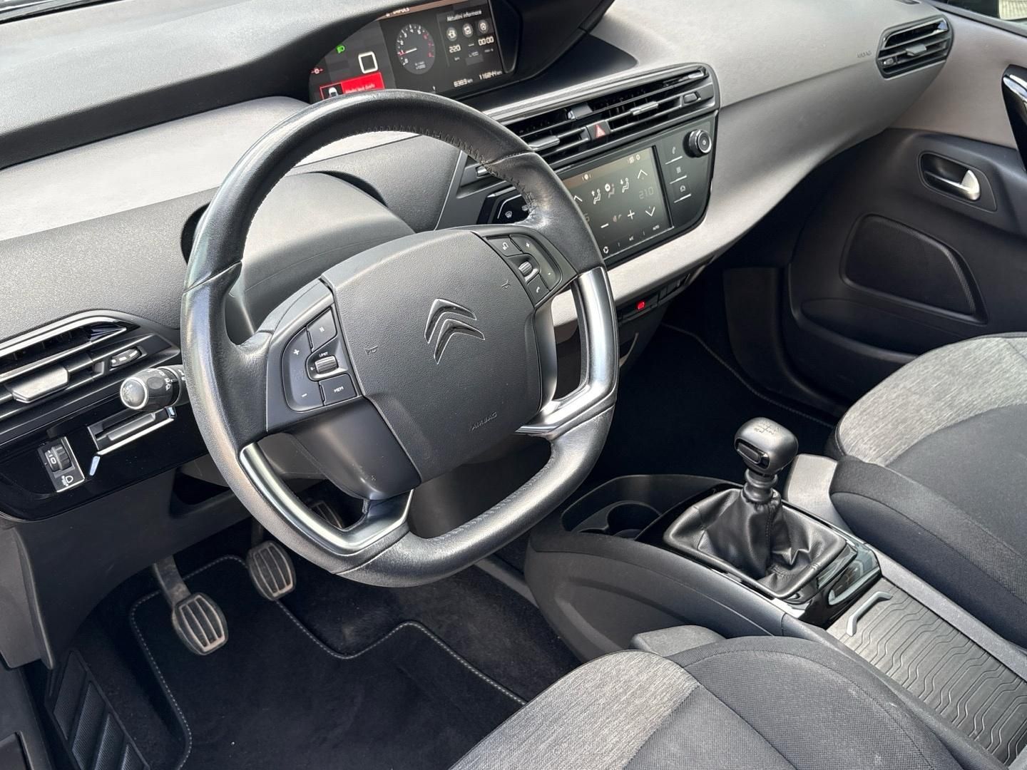 Citroën Grand C4 SpaceTourer, 1.2 PureTech 130 MAN6 - fotka 6