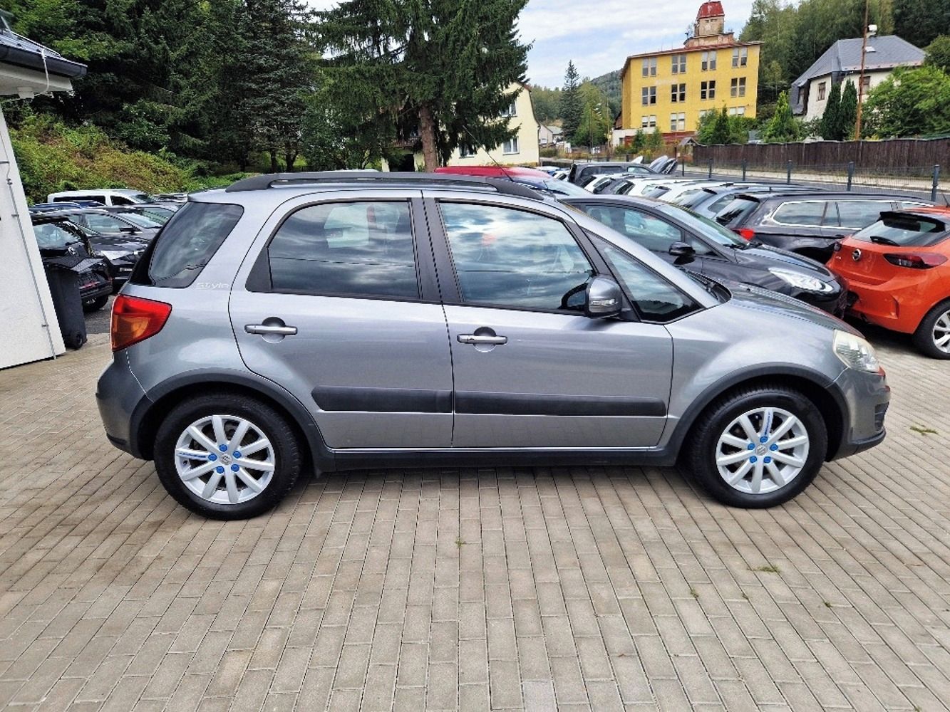 Suzuki SX4, 1.6 (88 kW), 118 tis. km - fotka 6