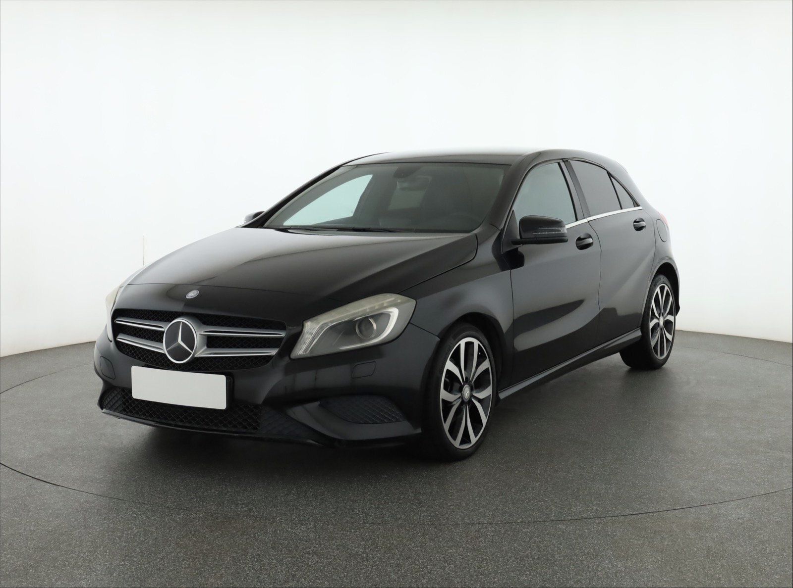 Mercedes-Benz Třídy A, 180 d, Xenony - fotka 2