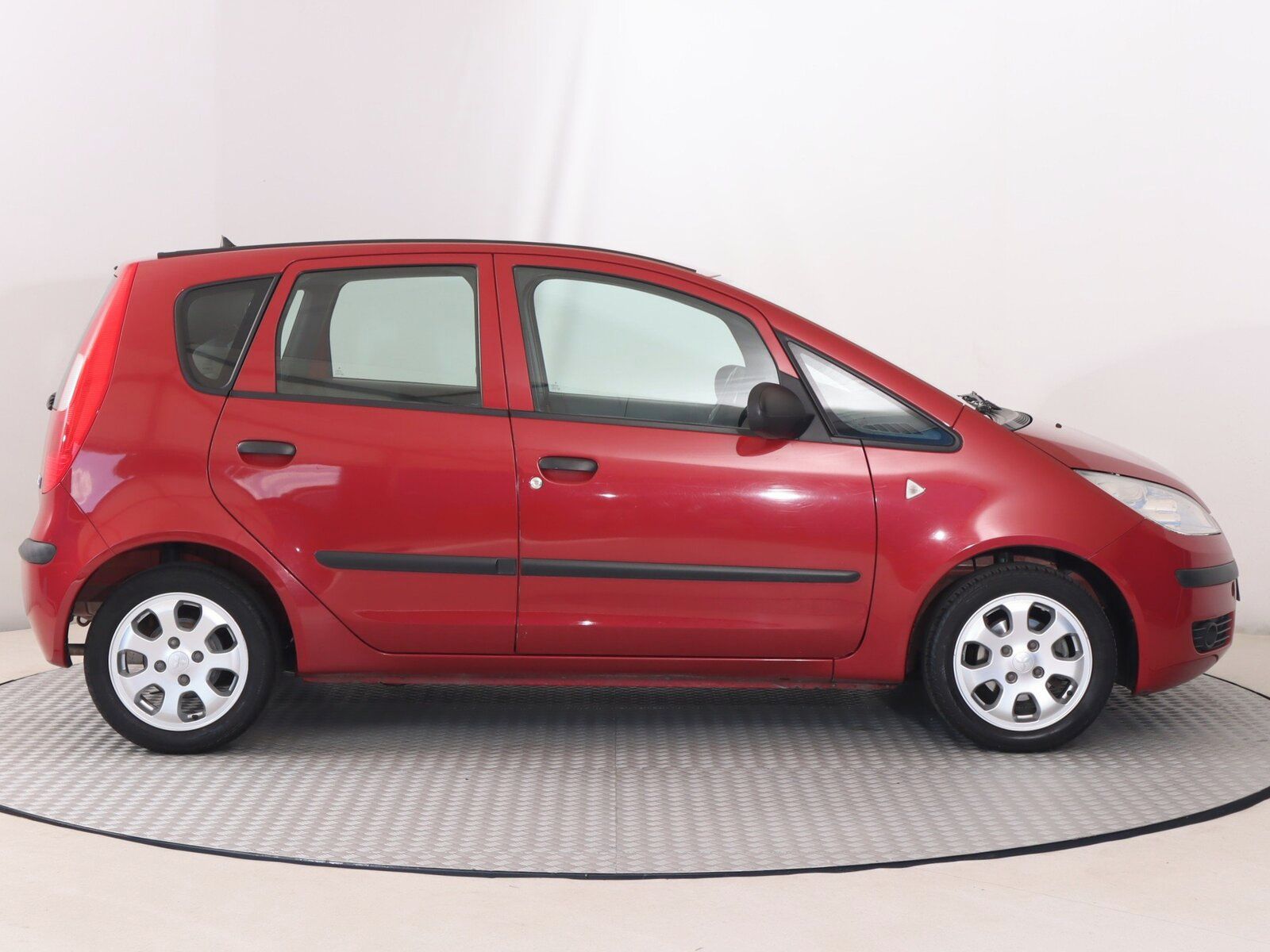 Mitsubishi Colt, 1.1, servisované - fotka 6