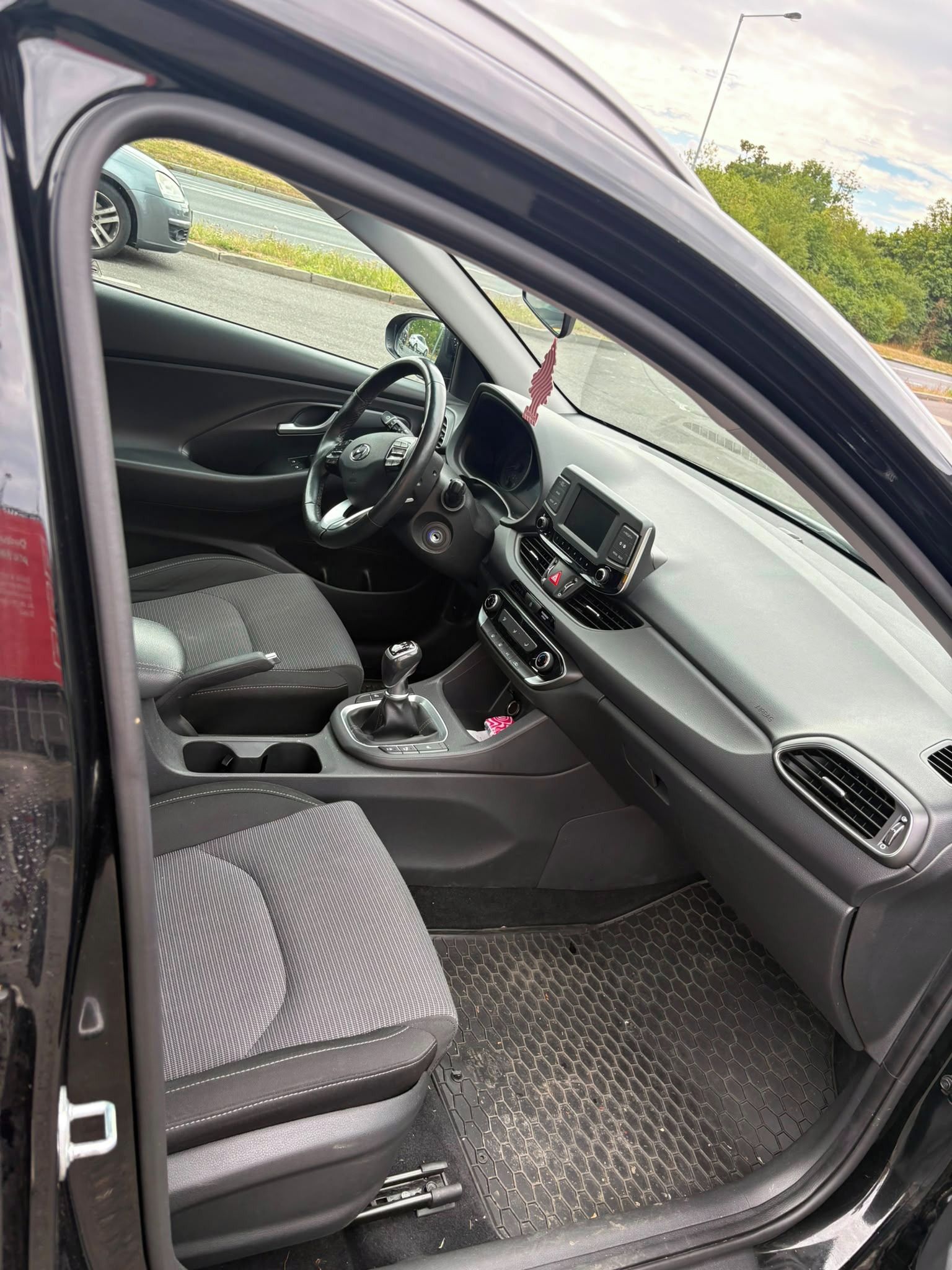 Hyundai i30, Hyundai i30 1.0 T-GDI Combi - fotka 6