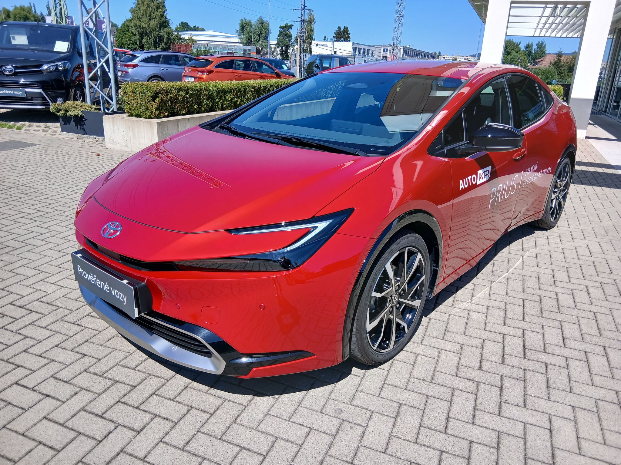 Toyota Prius, 2,0 PHEV 223k Prestige - fotka 2