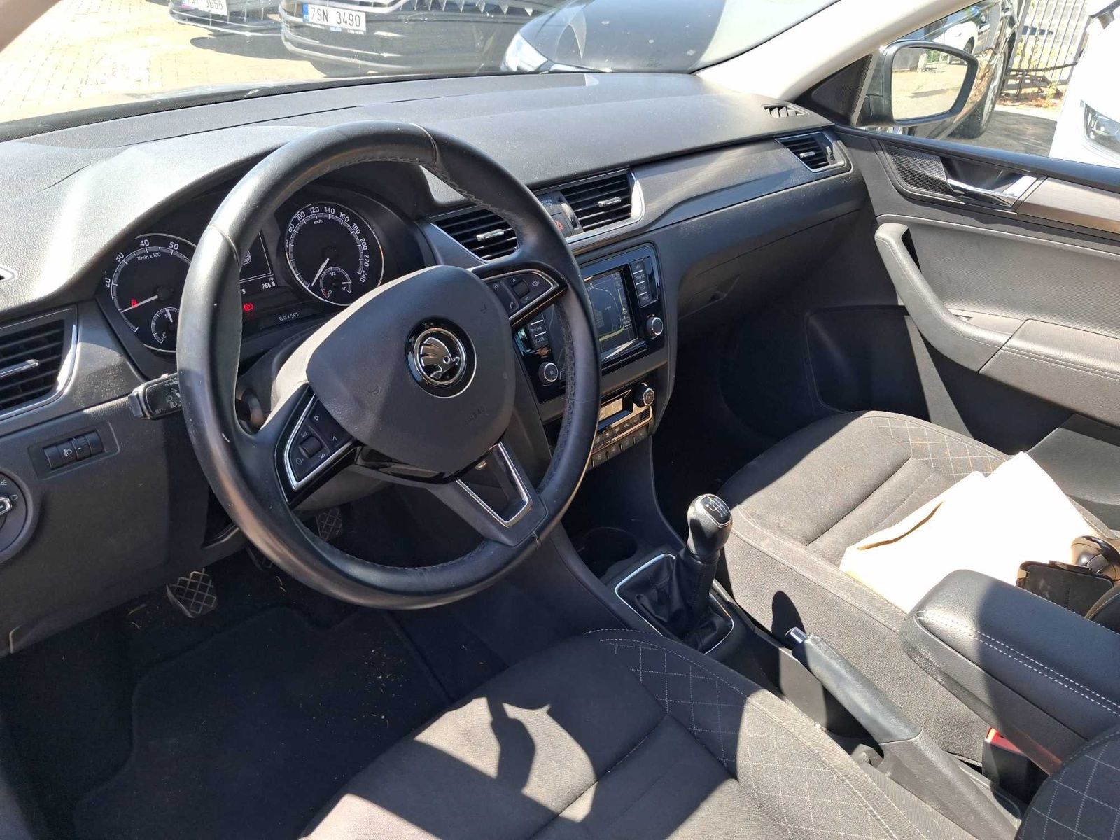 Škoda Rapid, 1.0 TSI, Spaceback, Navi - fotka 3