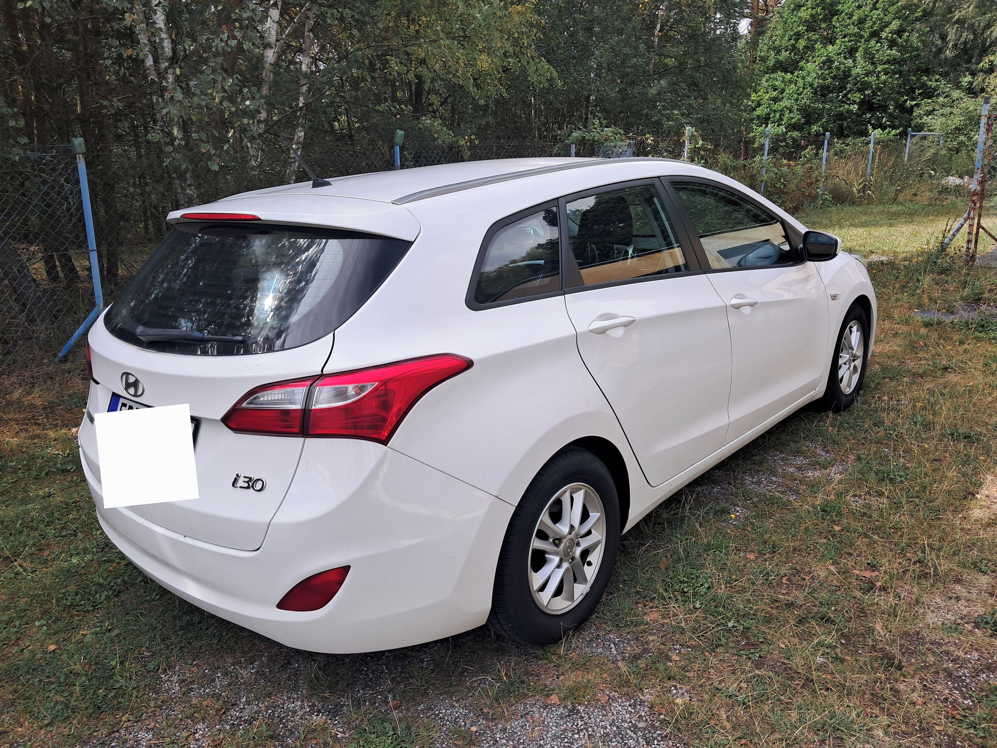 Hyundai i30, 1.6, benzín, servisní kniha - fotka 2