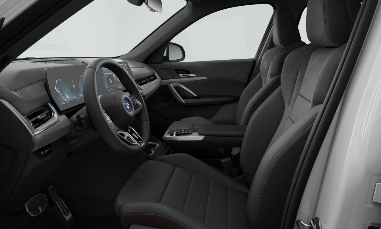 BMW X1, X1 xDrive30e - fotka 4