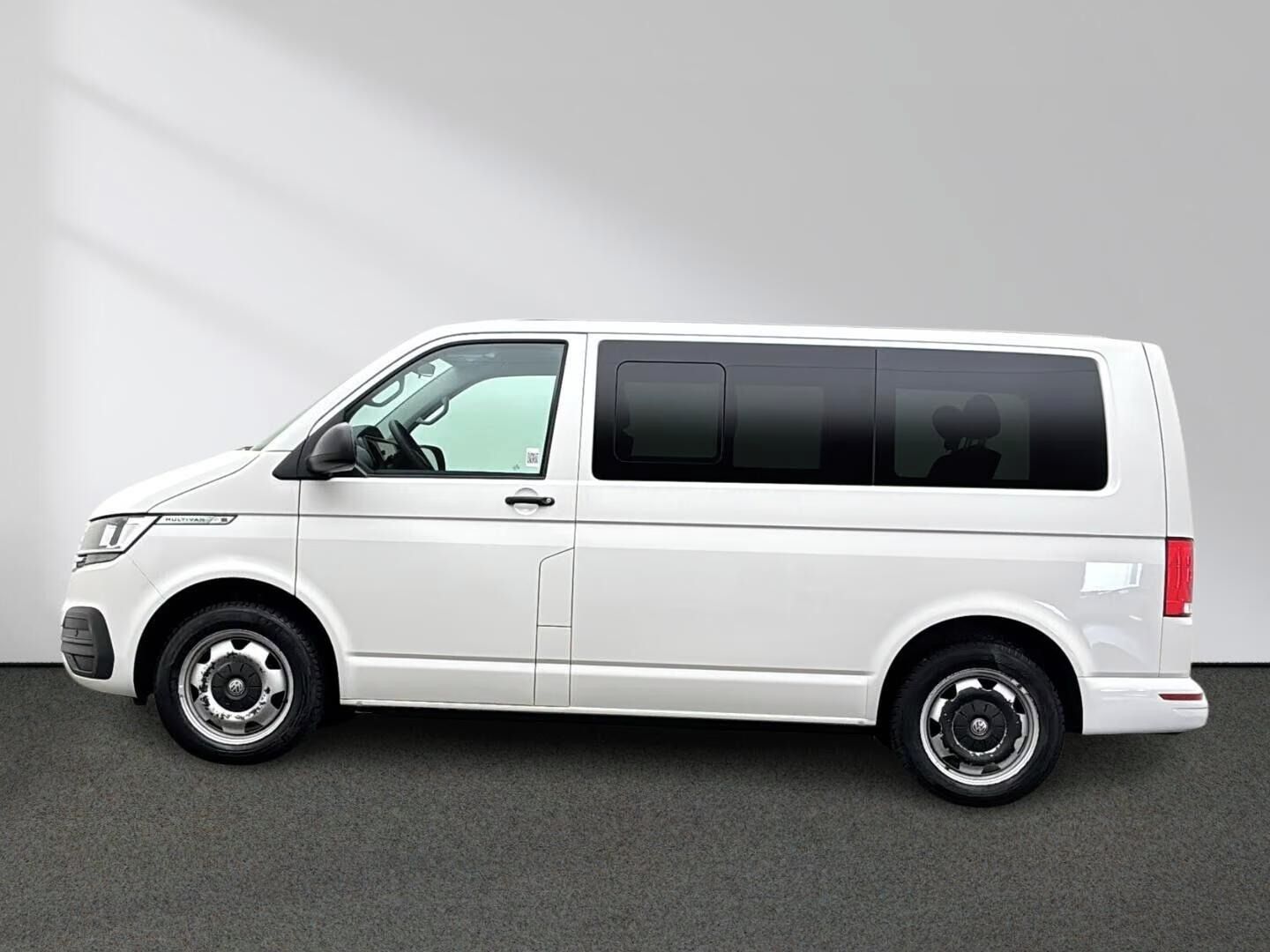 Volkswagen Multivan, T6.1 2.0 TDI Trendline*Navi* - fotka 5