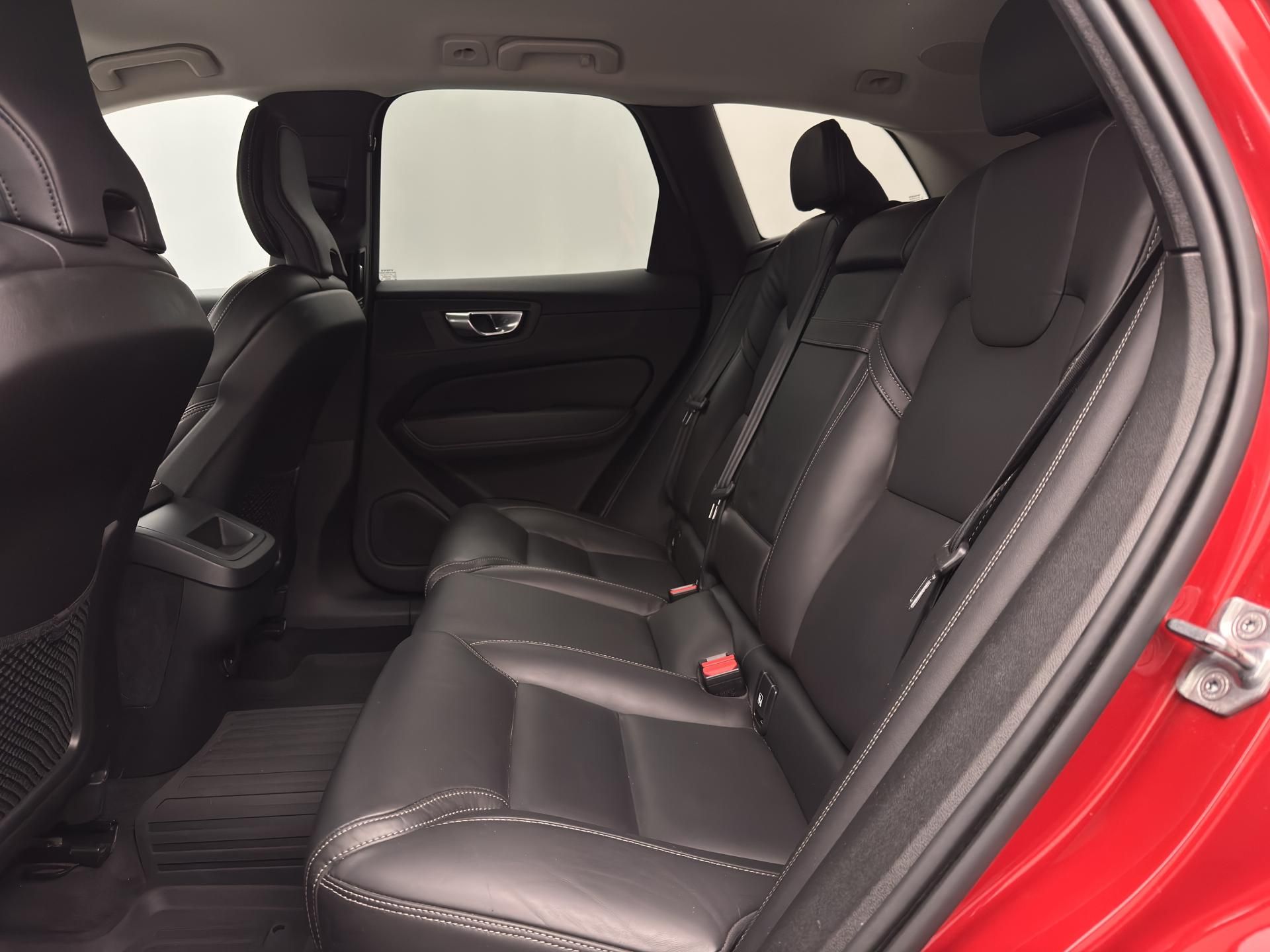 Volvo XC60, B4 INSCRIPTION CZ 1.maj - fotka 6