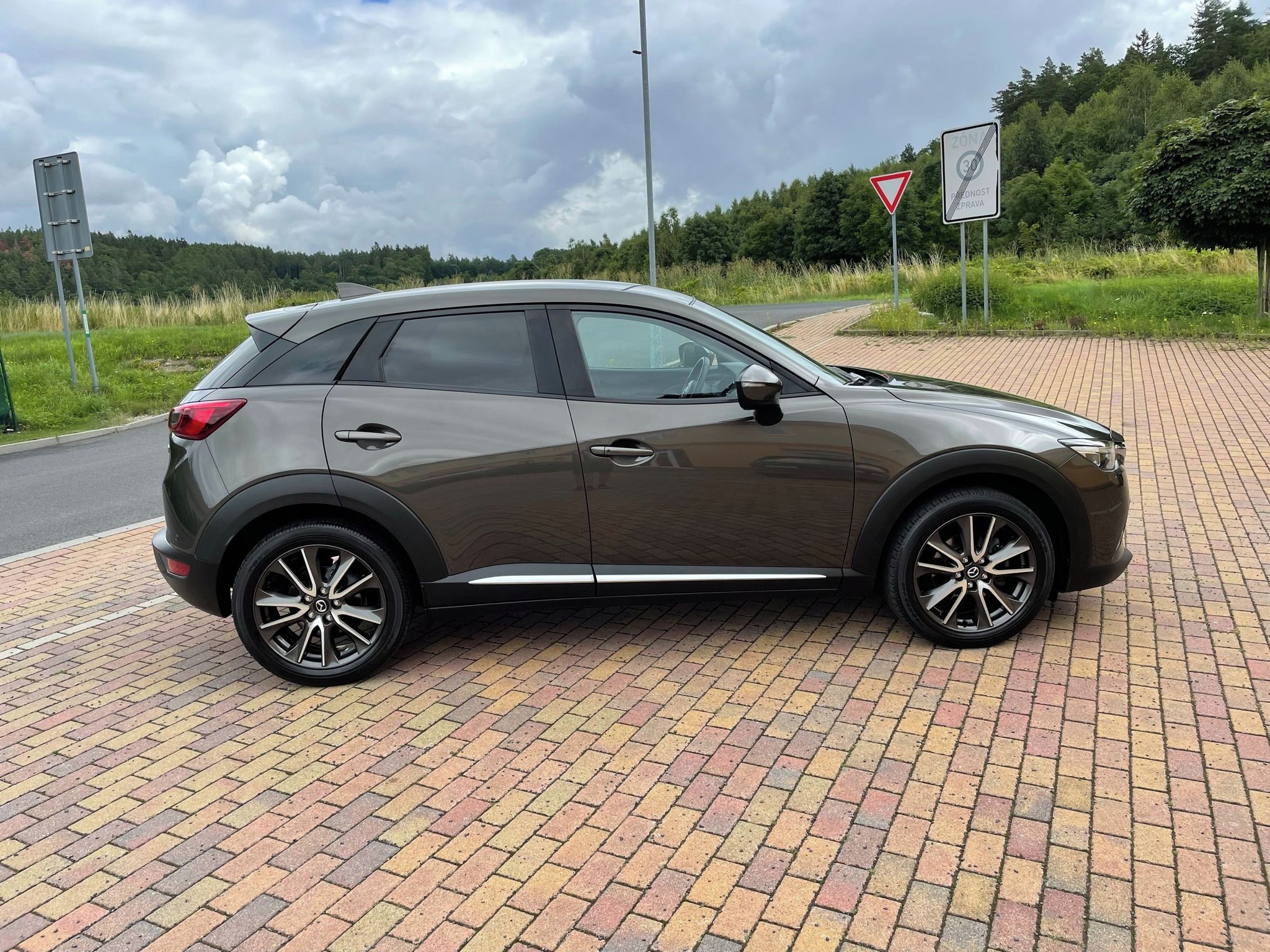 Mazda CX-3, 2.0L SKYACTIV-G - 110 kW - fotka 4